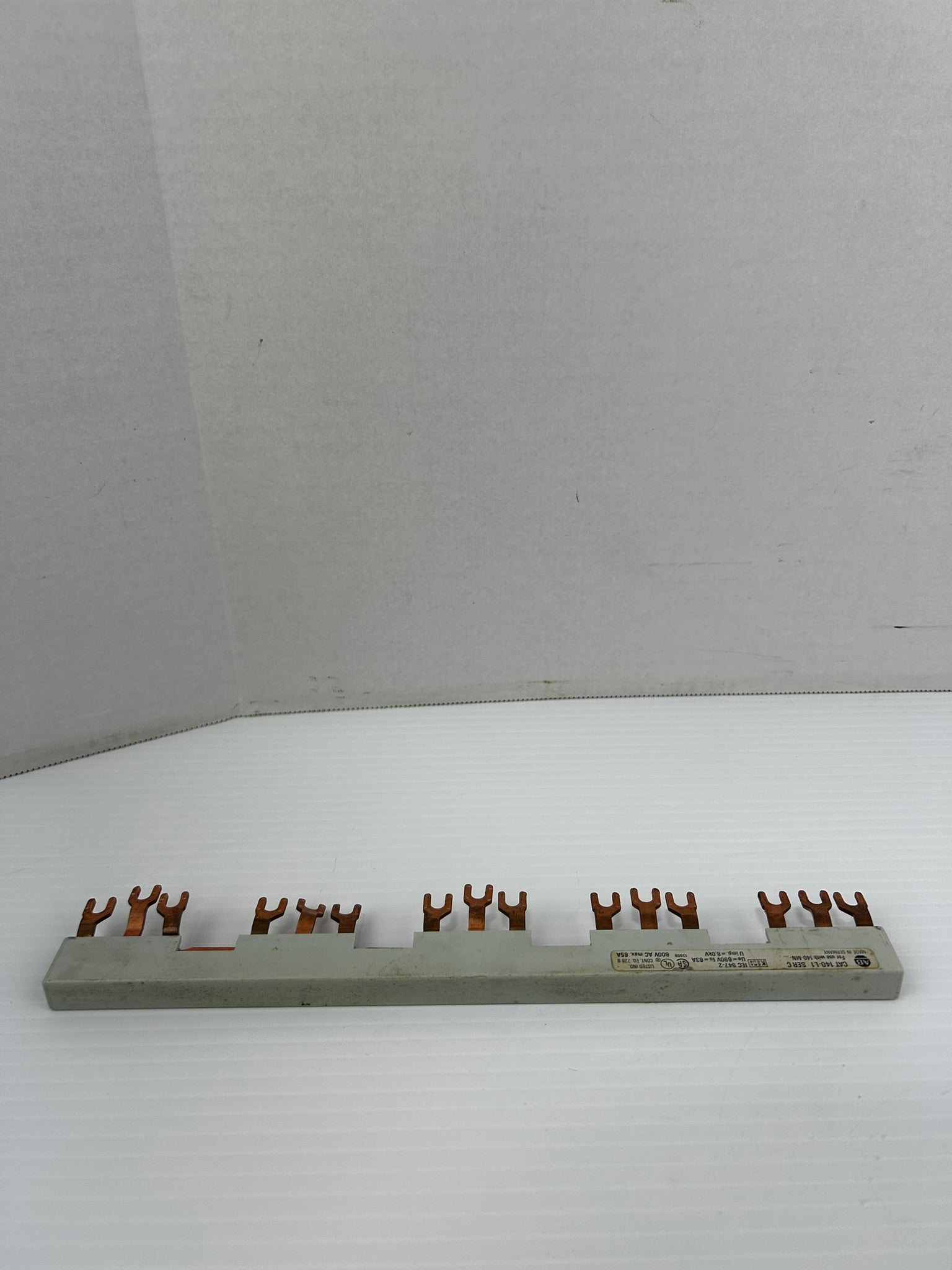 Allen-Bradley 140-L1 Terminal Link Ser. C 690V 65A 8.0kV - Lot of 3