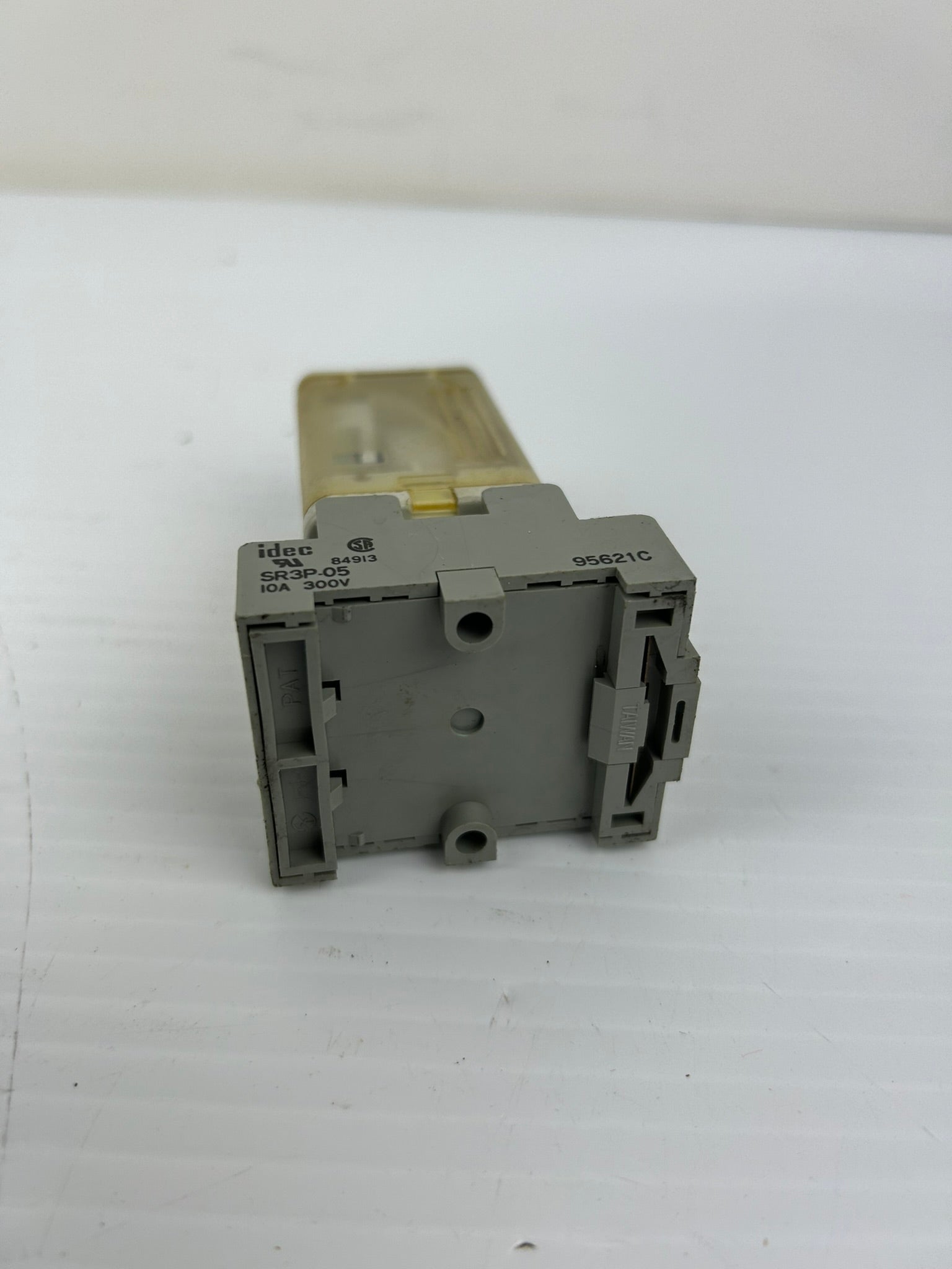 Allen Bradley 700-HA33Z24 Relay Series A with IDEC SR3P-05 Base - Lot of 5