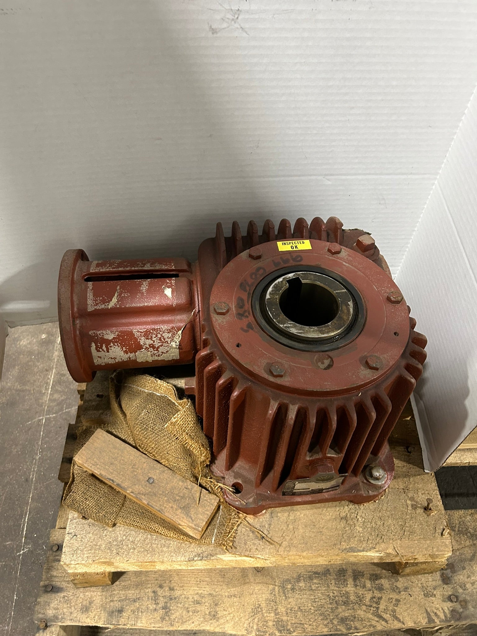 Ex-Cello Corp MBHV35A224-X7B Cone Drive Right Angle Gearbox 20-1 Ratio 1750 RPM
