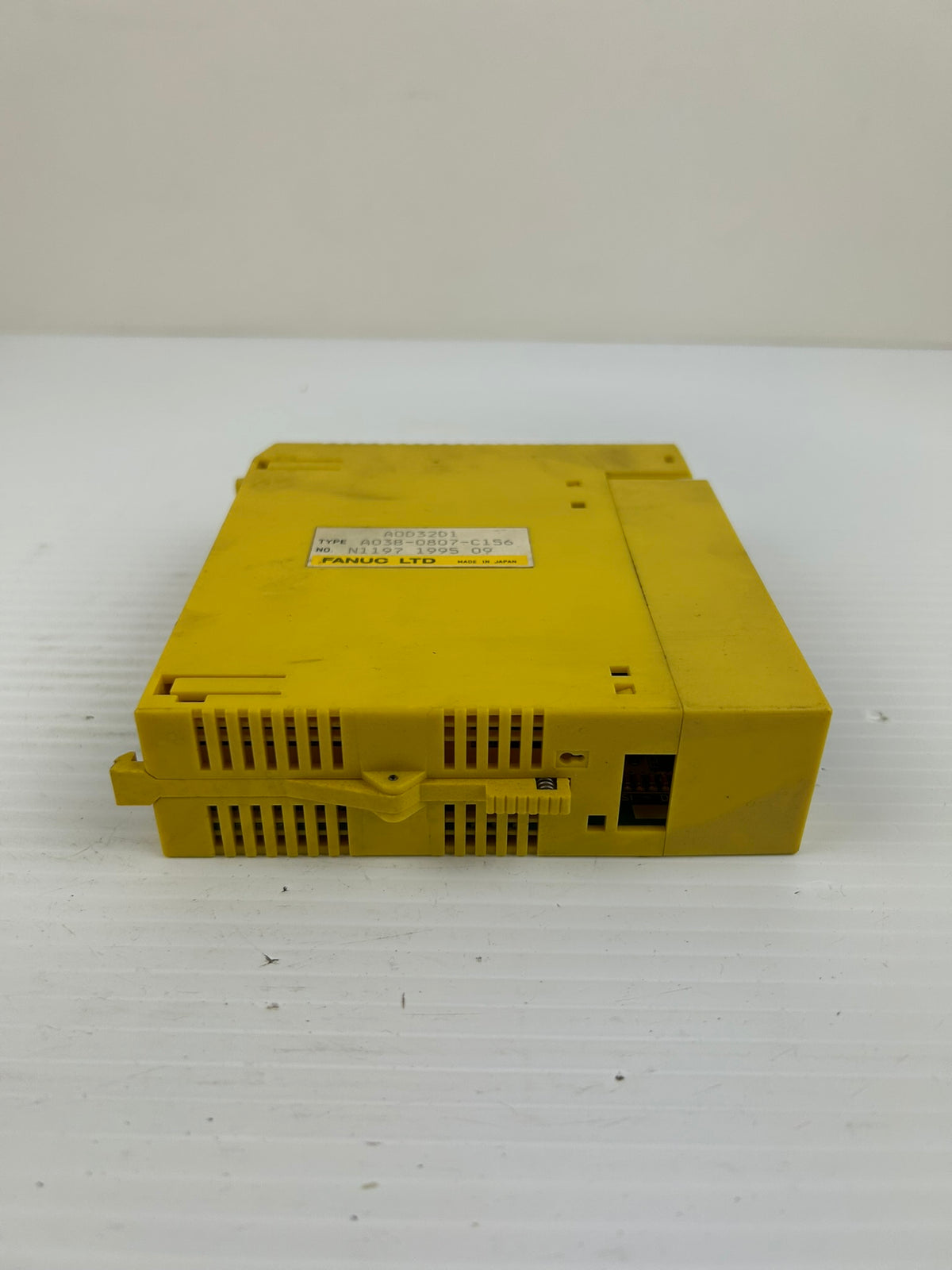 Fanuc A03B-0807-C156 AOD32D1 32 Point DC Output Module CNC PLC I/O