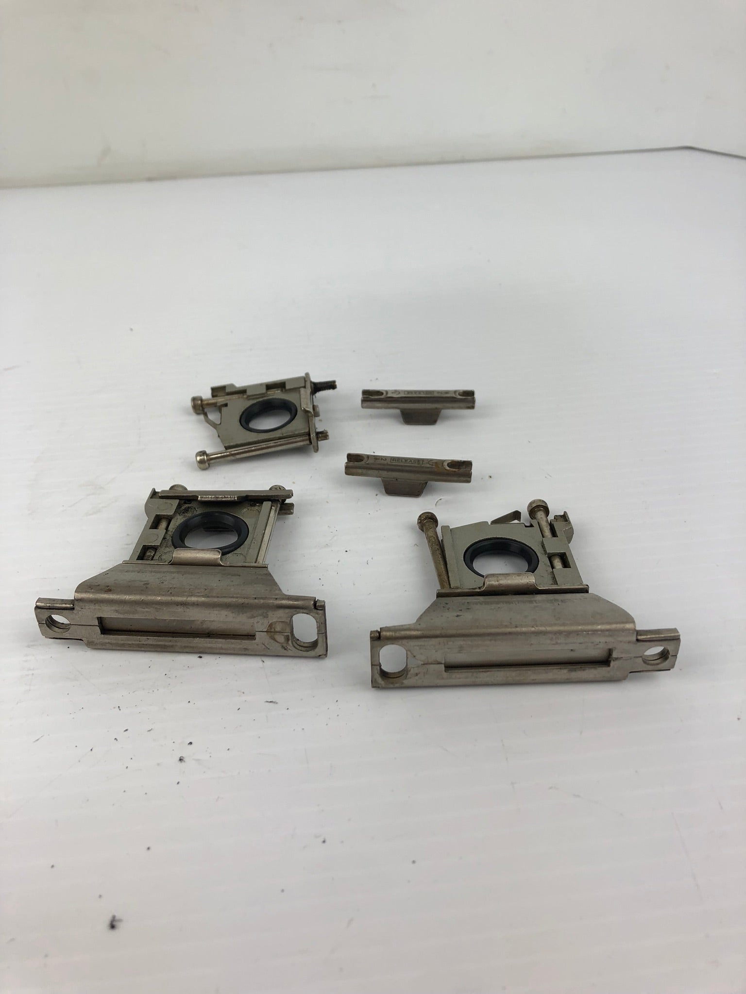 SMC AC30-03-X2121 Filter Regulator Assembly Brackets