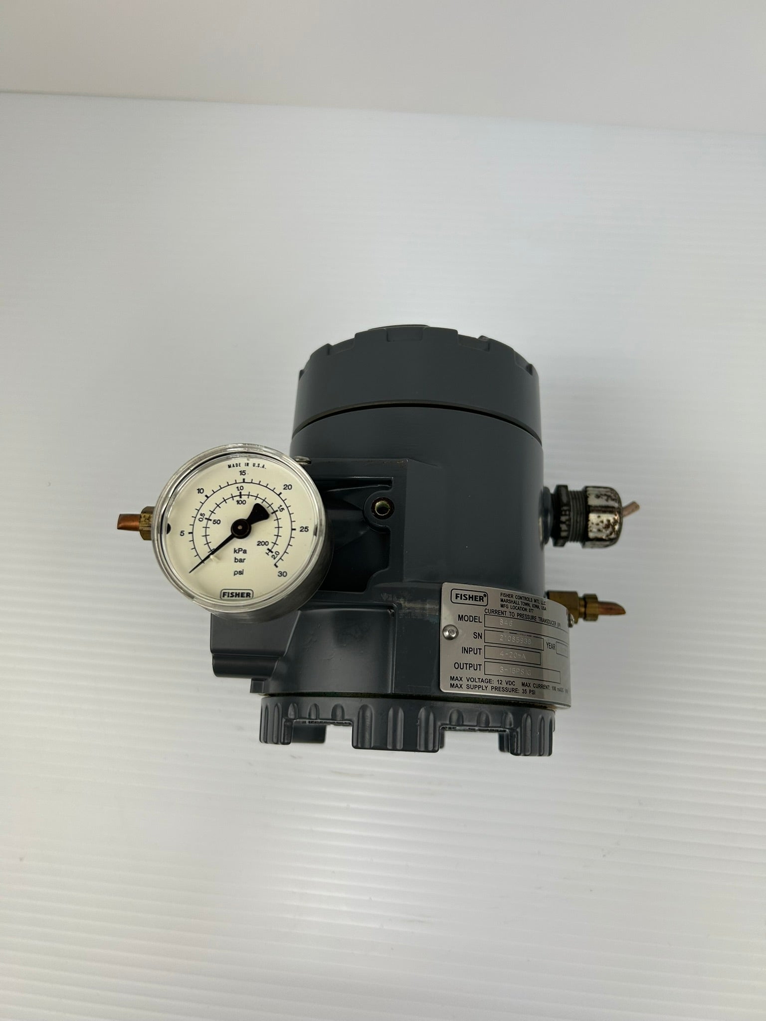 Fisher 846 Current to Pressure Transducer with Pressure Gauge 4-20mA 3-15PSIG