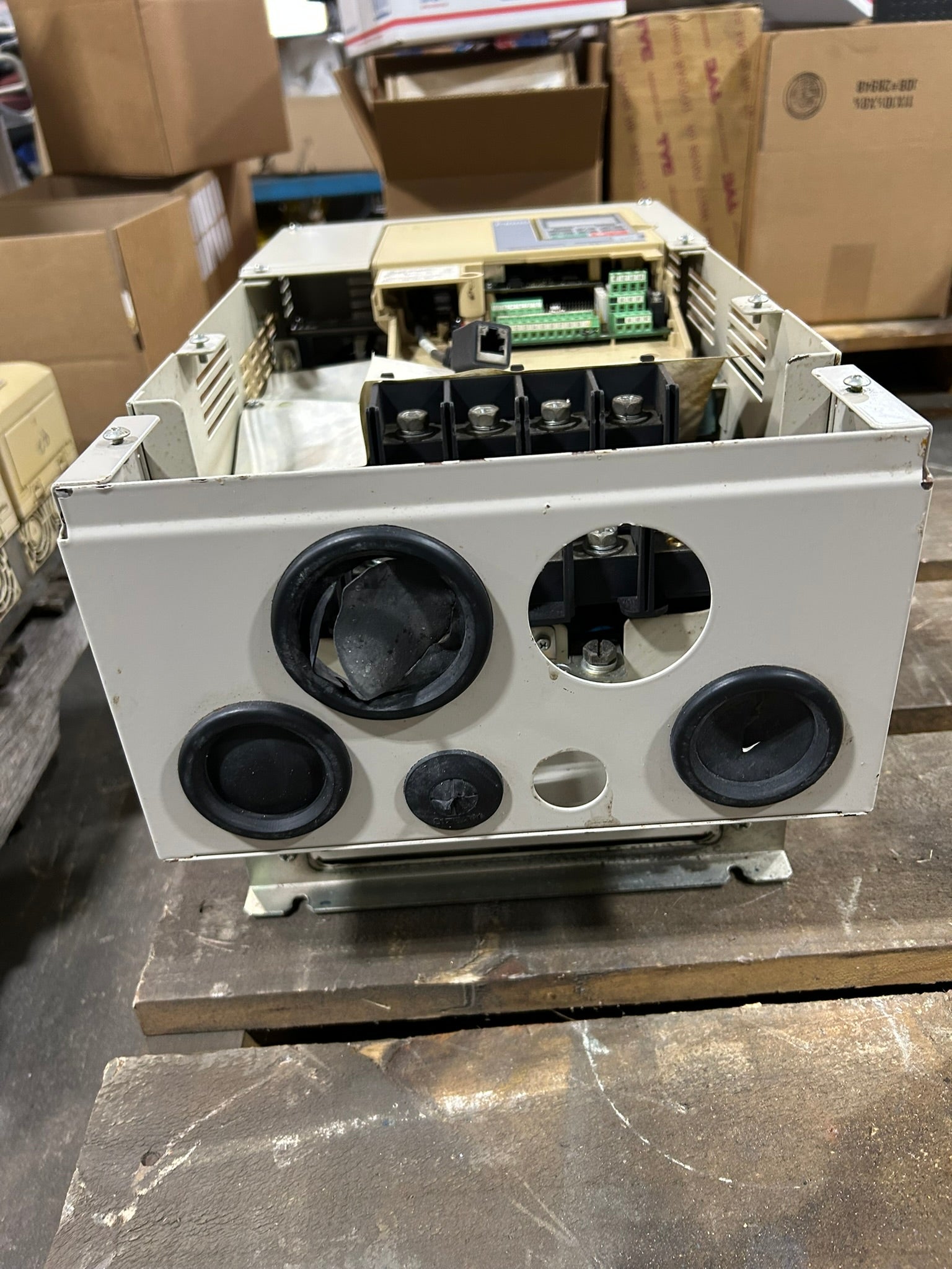 Yaskawa Electric CIMR-PU4A0072FAA AC Industrial Drive Rev E P1000 - No Top Cover