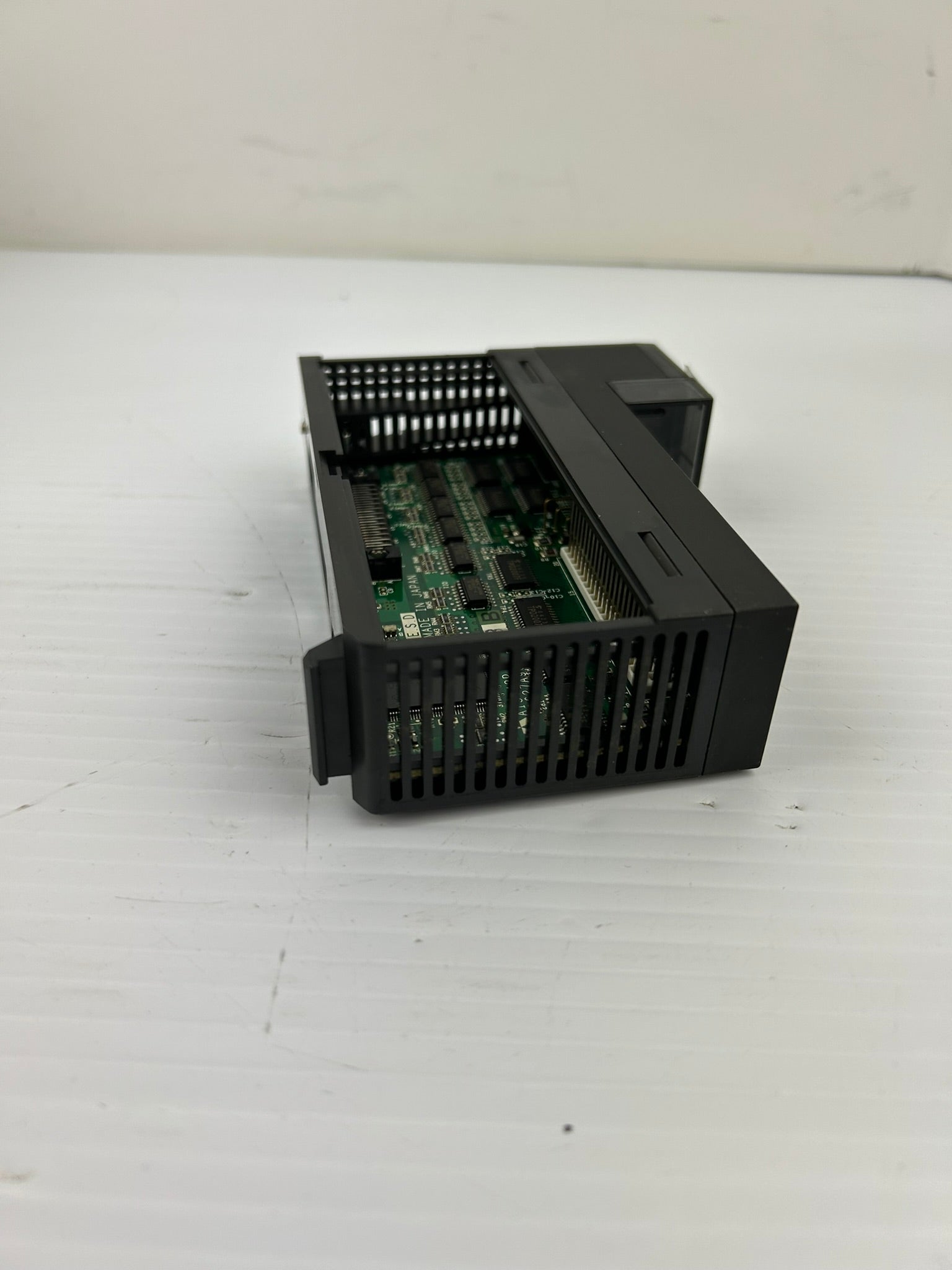 Mitsubishi A1SY42P Output Unit PLC Module 12/24VDC 0.1A