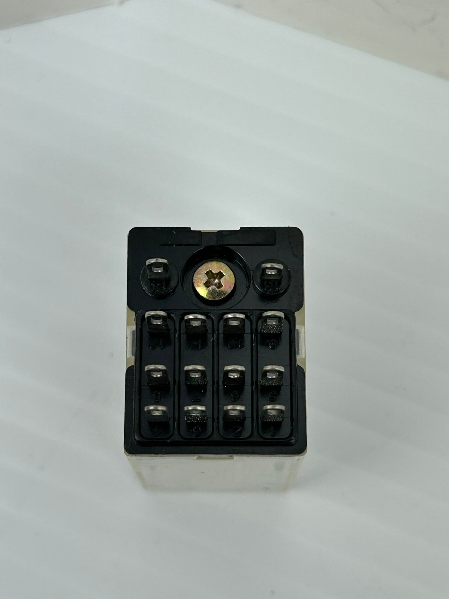 Allen-Bradley 700-HC14Z24 Relay Series B 24VDC 1/10HP 3A 50/60Hz - Lot of 6