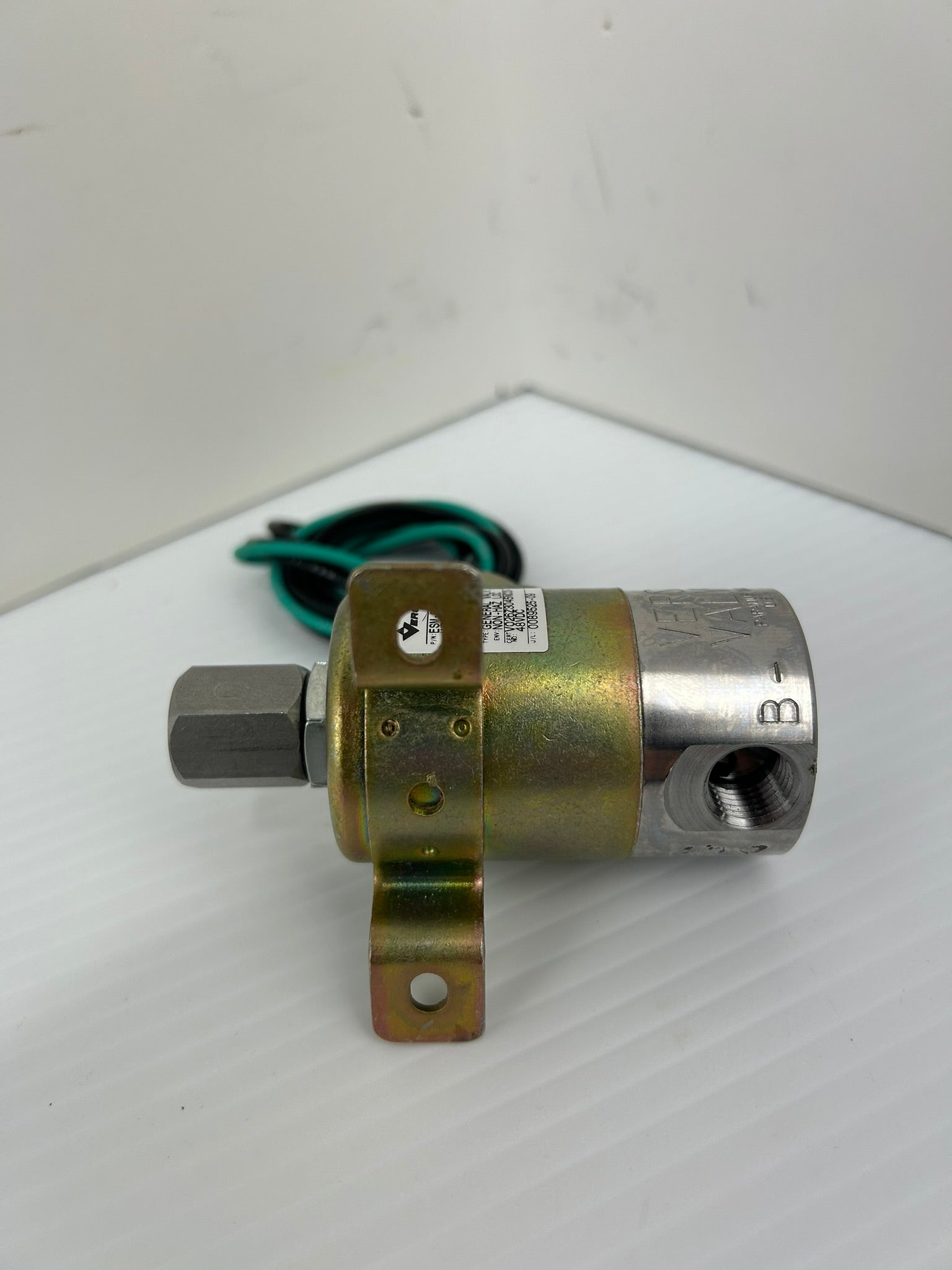 Versa ESM-8302-66-H-WE-3-D048 General Valve 75PSIG 48VDC 9.5W