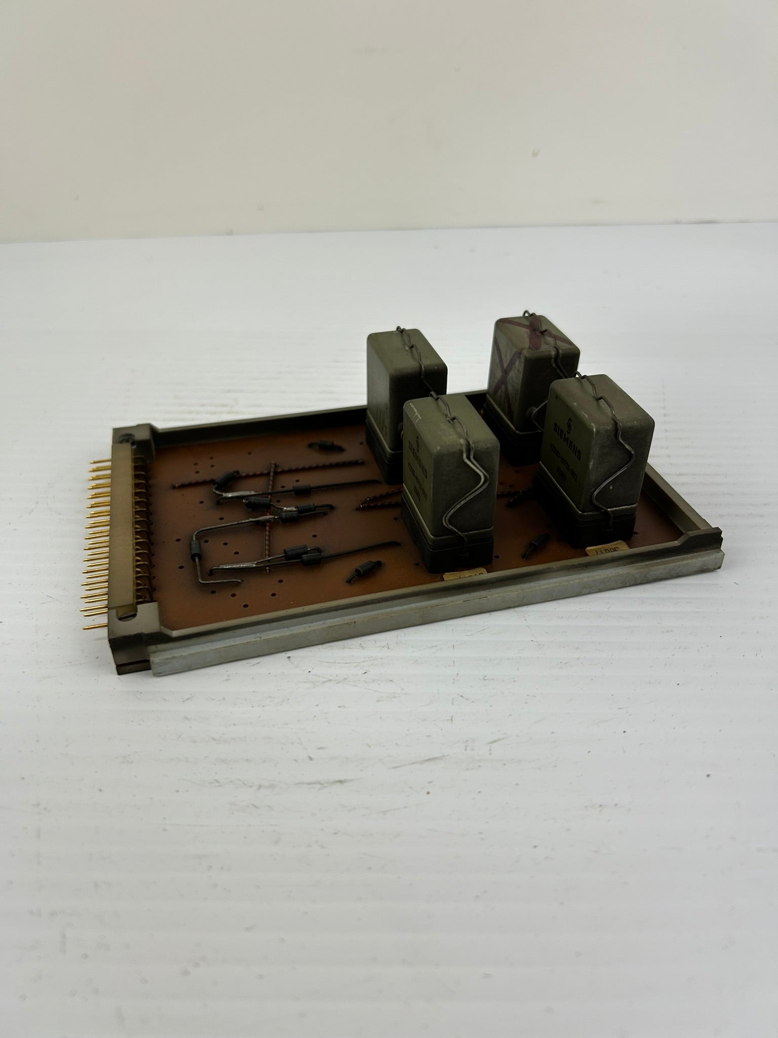 Barmag Electronic Circuit Board E110/00 with 4 Relays E110-00