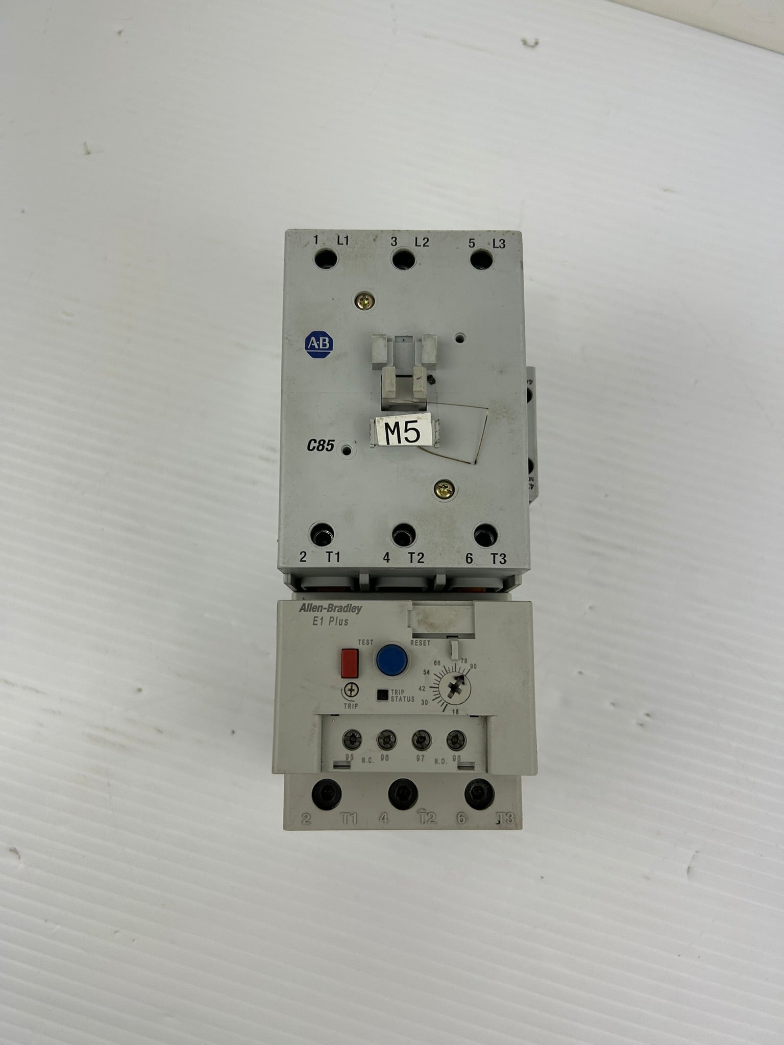 Allen Bradley 100-C85*00 Smart Motor Controller with 193-EEGE Overload Relay
