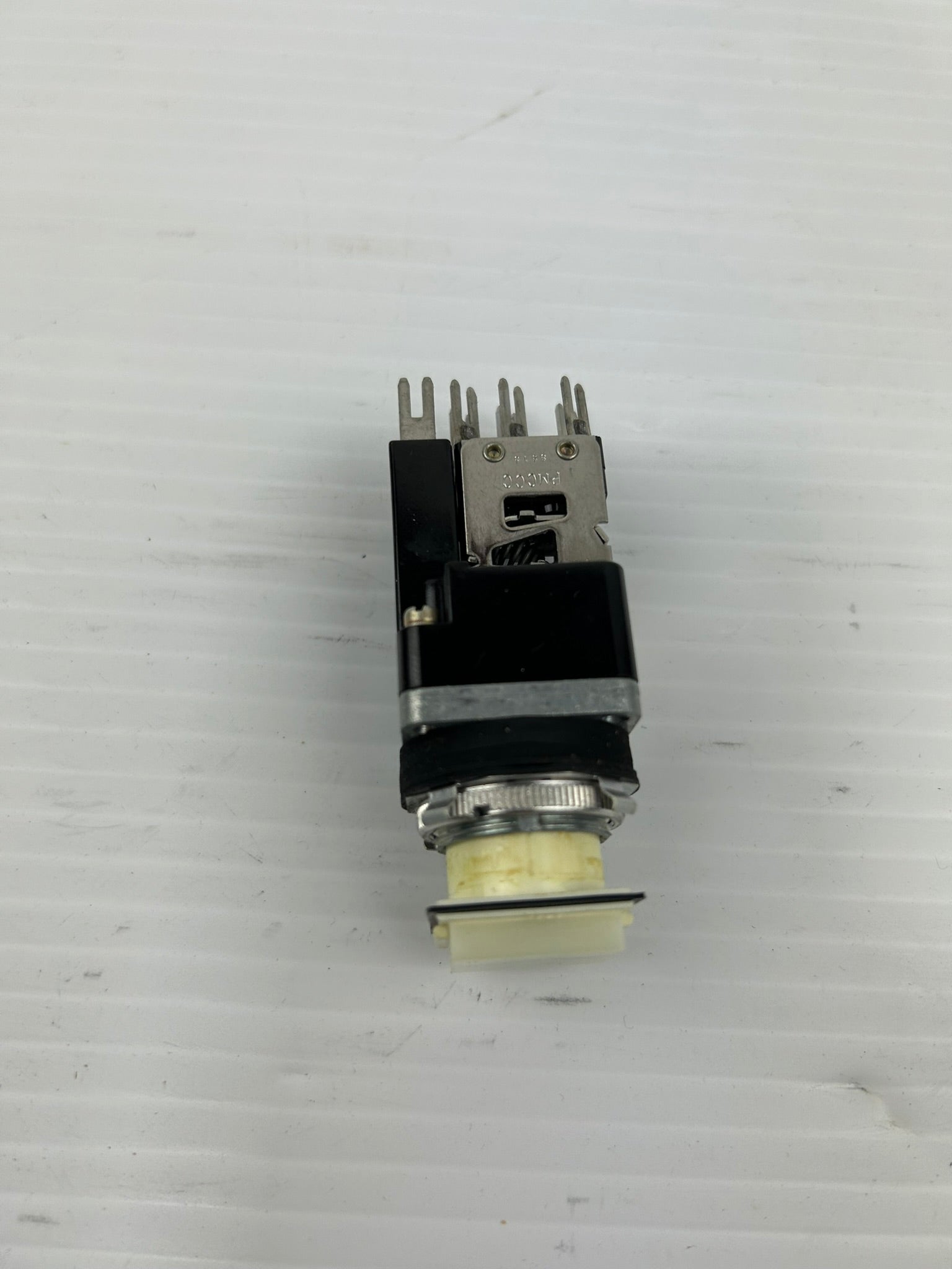 Honeywell PMHG Microswitch Pushbutton Switch