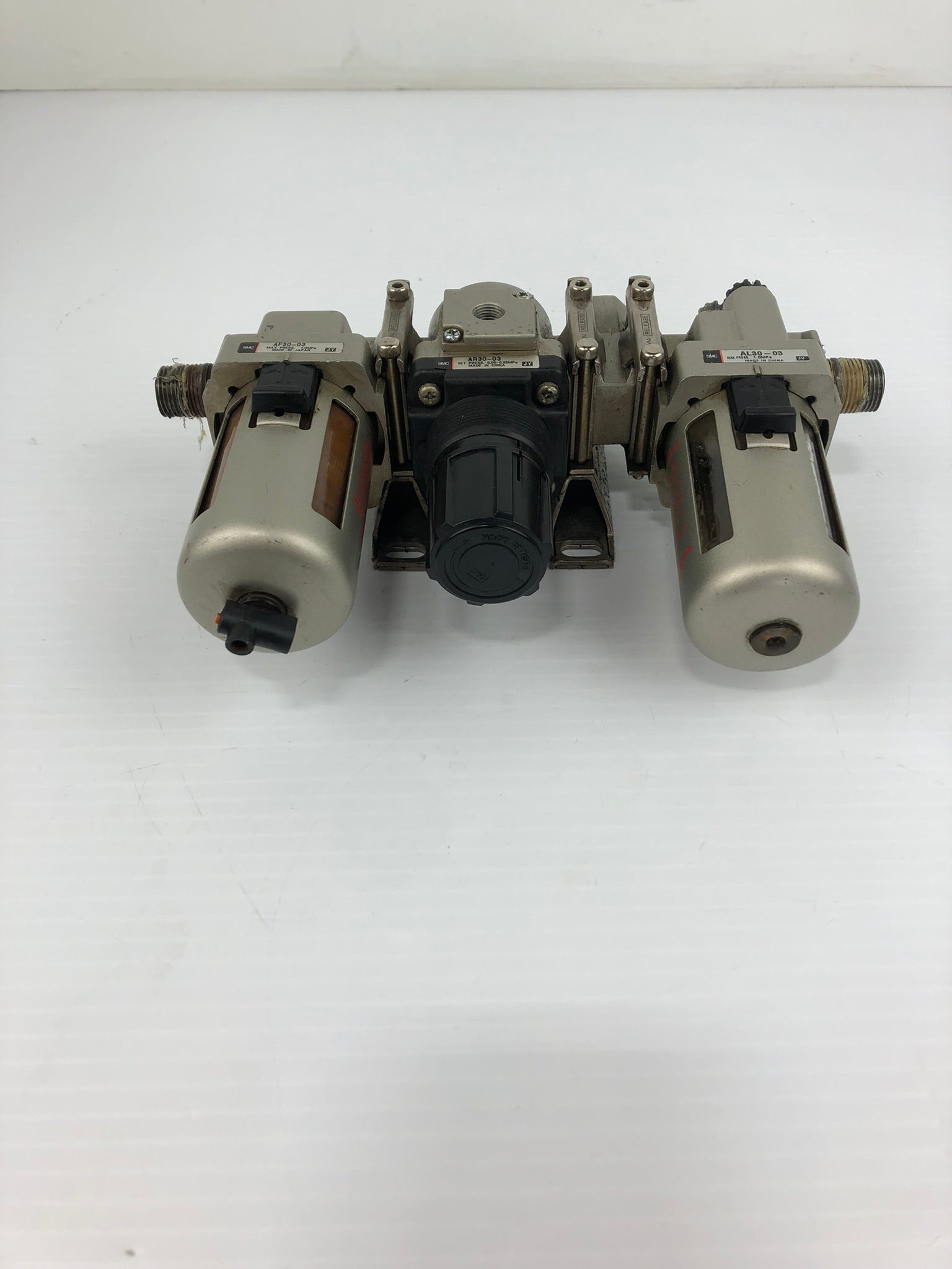 SMC Filter Regulator Assembly AF30-03 AR30-03 AL30-03 AC30-03-X2121