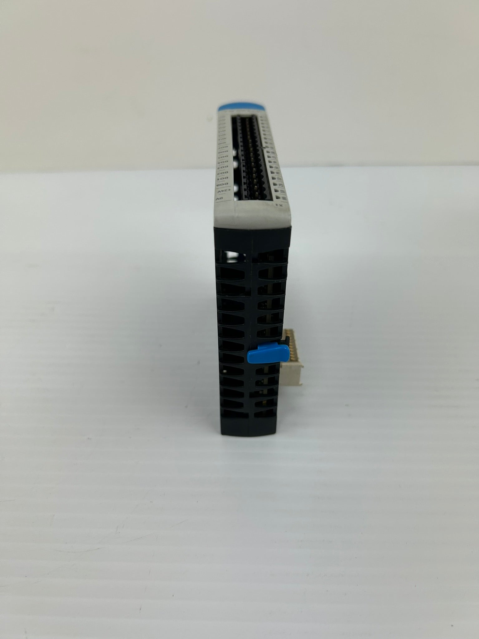 Festo CECX-D-8E8A-NP-2 PLC Module 552099 Series C5 R07
