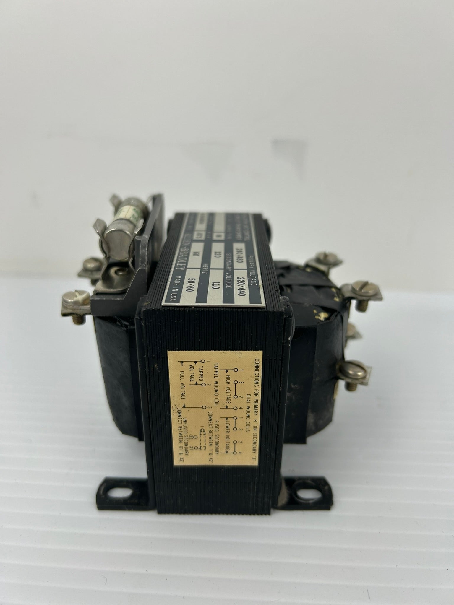 Allen-Bradley X-343858 Control Circuit Transformer Type M 440V 0.75kVA 50/60Hz