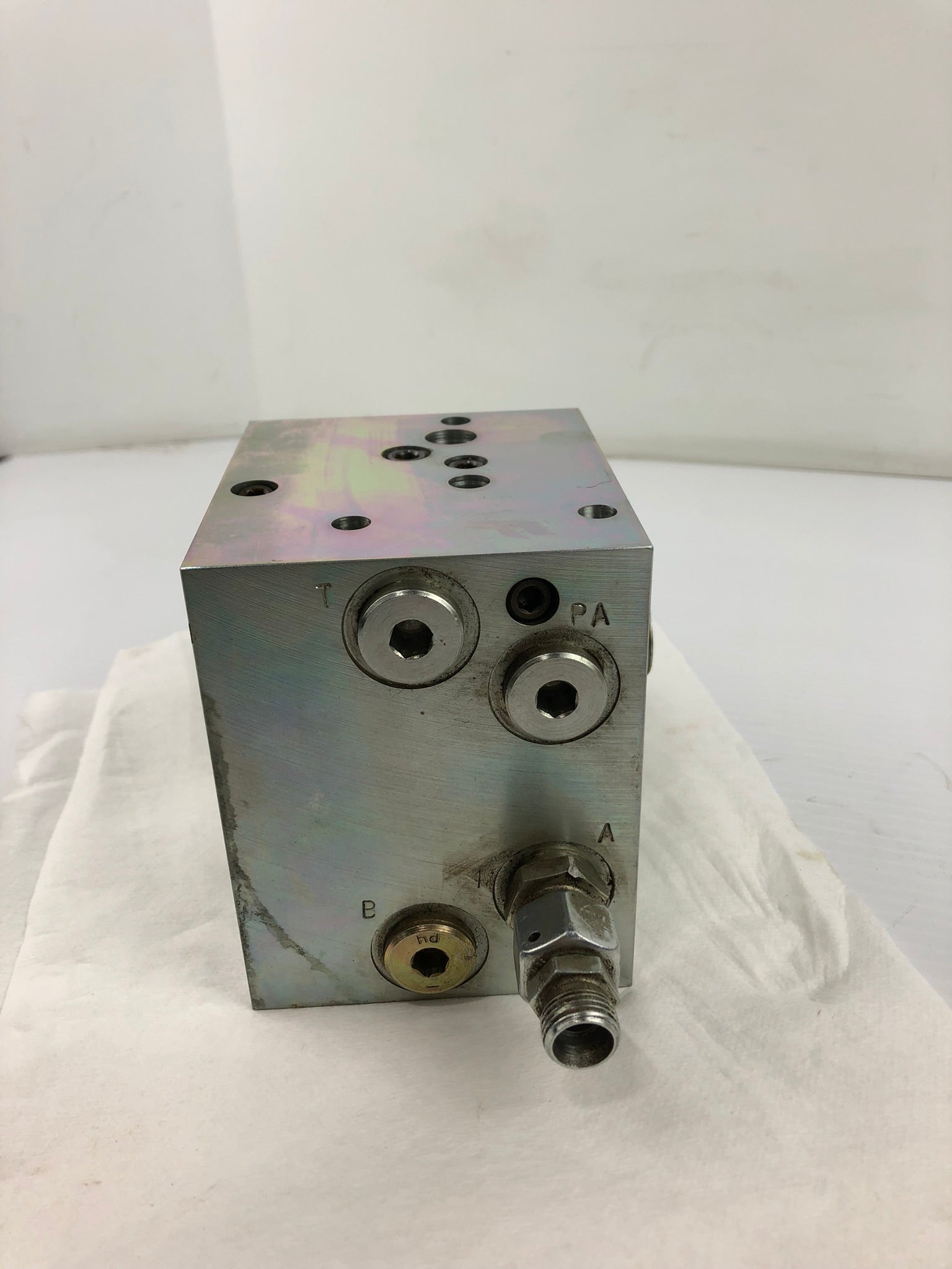 Rexroth Valve Block IH15EB-10/WDBU2-S200/M/V R901108065