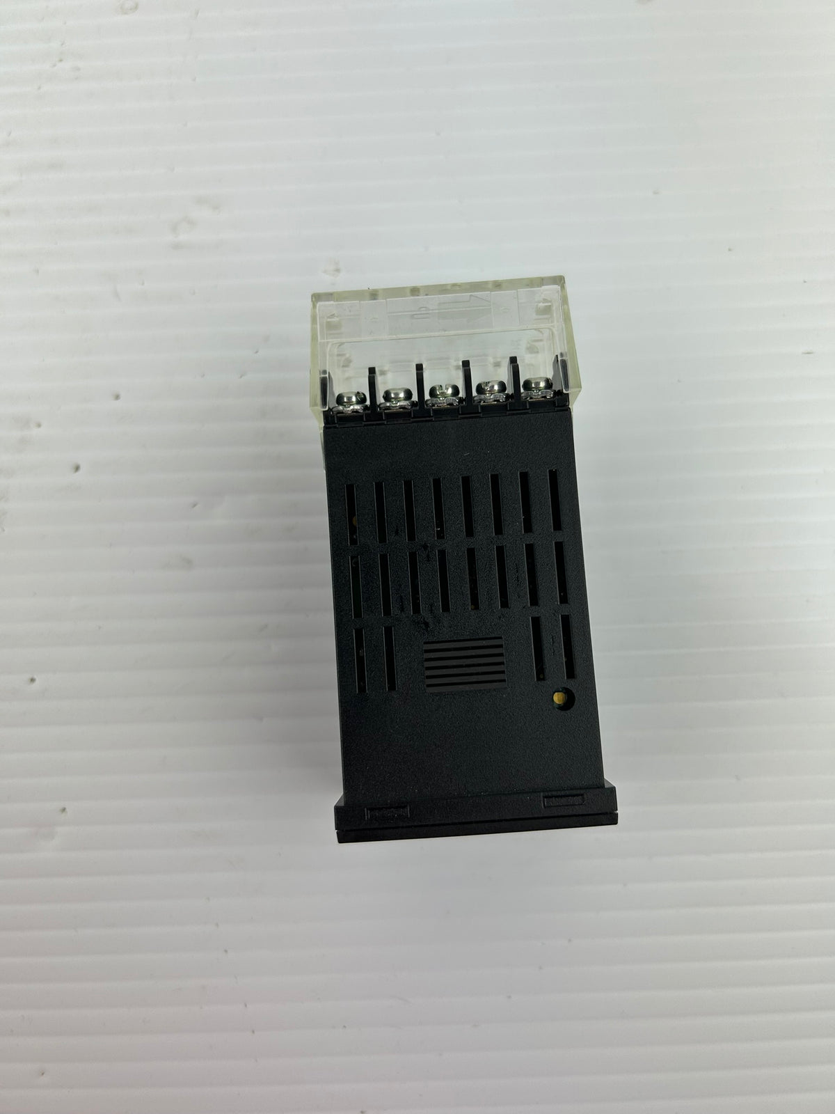 Omron E5CN-R2MT-500 Digital Temperature Controller 24V AC/DC Relay Output