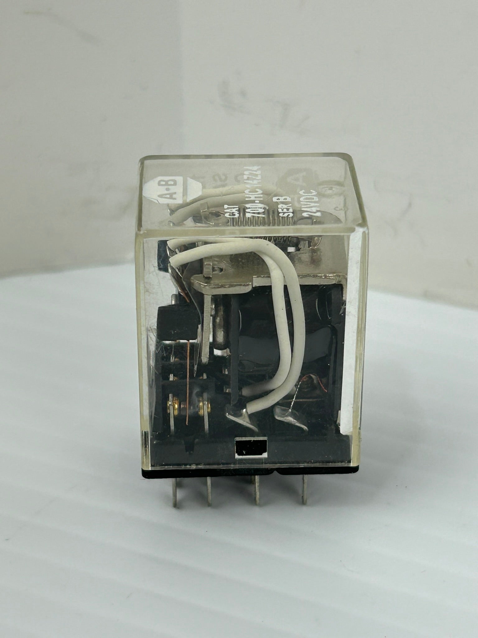 Allen-Bradley 700-HC14Z24 Relay Series B 24VDC 1/10HP 3A 50/60Hz - Lot of 6