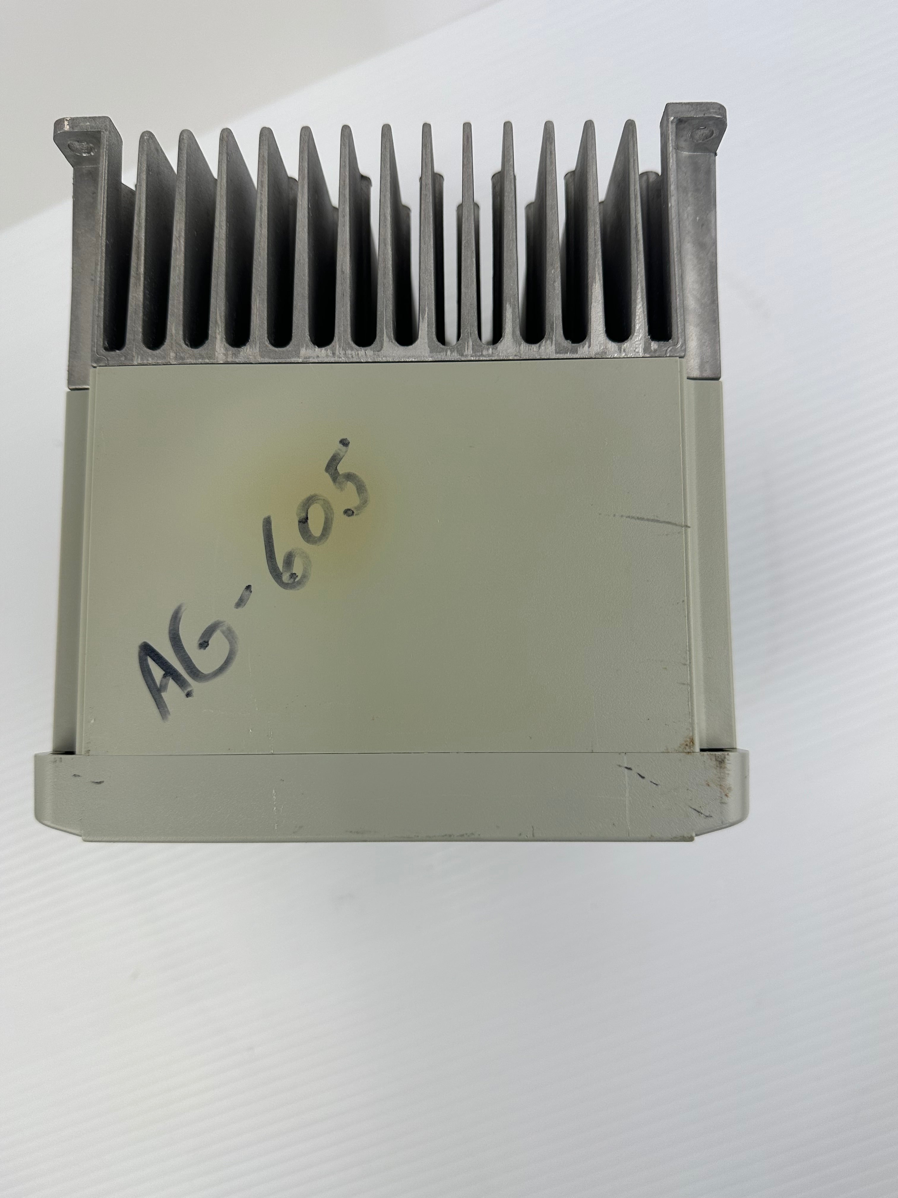 Allen Bradley AC Drive 1305-BA03A-HA2 1 HP 380-460 V