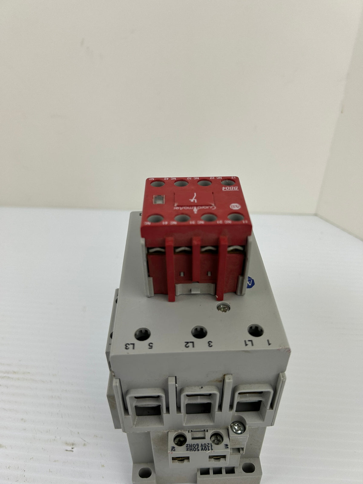 Allen Bradley 100S-C72D14BC Safety Contactor Series B 100-C72*00