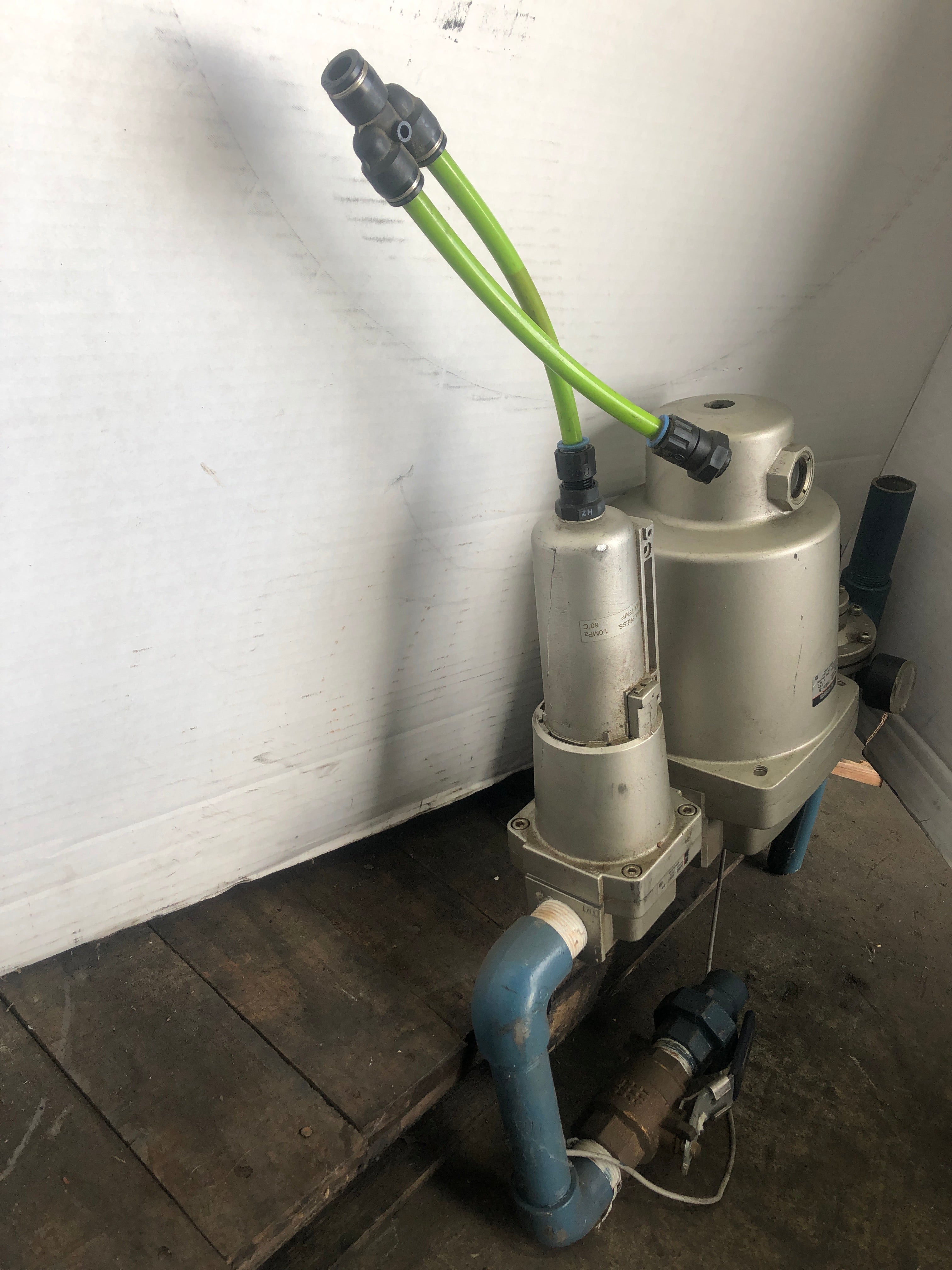 SMC AM650-10BD-R Mist Separator Assembly With AF60-10BD-2R Pneumatic Cylinder