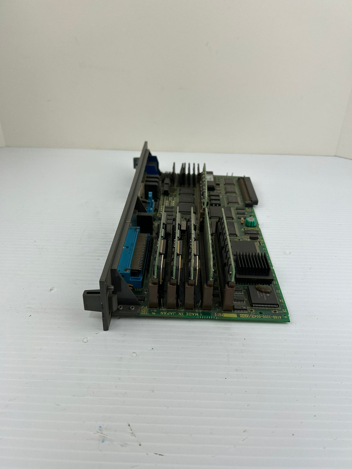 Fanuc A16B-3200-0040/05D CNC Control Circuit Board Assembly