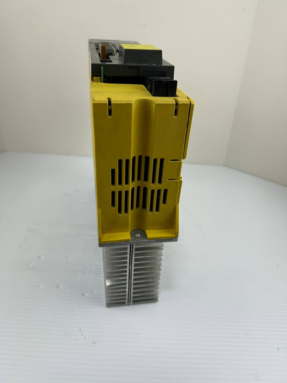 Fanuc A16B-2202-0790 Servo Amplifier Drive - Missing Top Cover