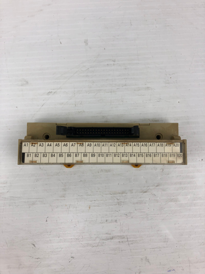 Omron XW2D-40G6 Connector