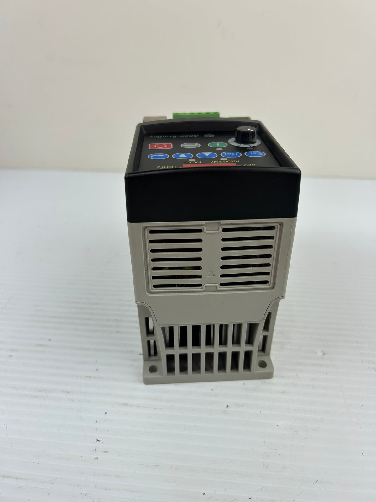Allen Bradley 22A-B4P5N104 PowerFlex 4 Drive Series A - Missing Top Cover