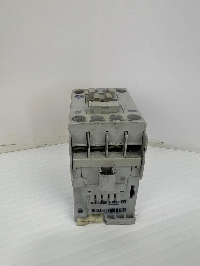 Allen-Bradley 700-CF220* Control Relay Ser. A 690V 20A 3PH 6kV