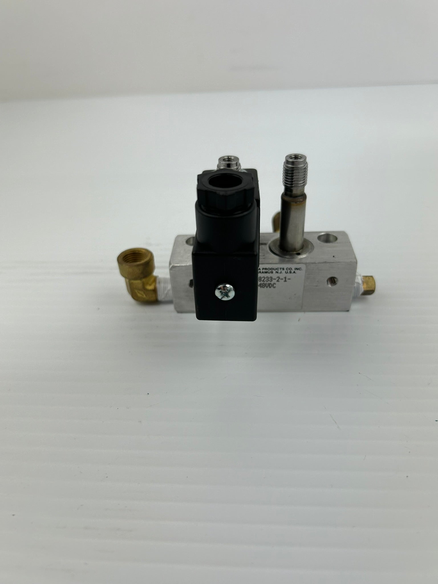 Versa Products EZM-8233-2-1-HCL-48VDC Valve Block with 15-17034-15