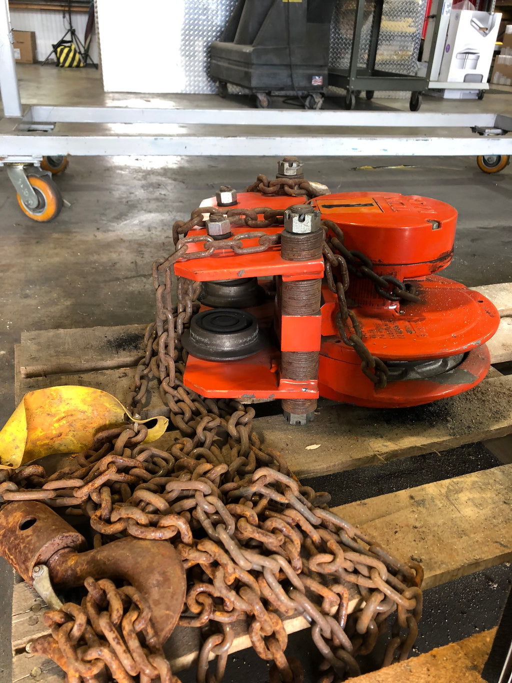 Cyclone 1 Ton Max Chain Hoist SA207PH 646 Series – Metal Logics, Inc.