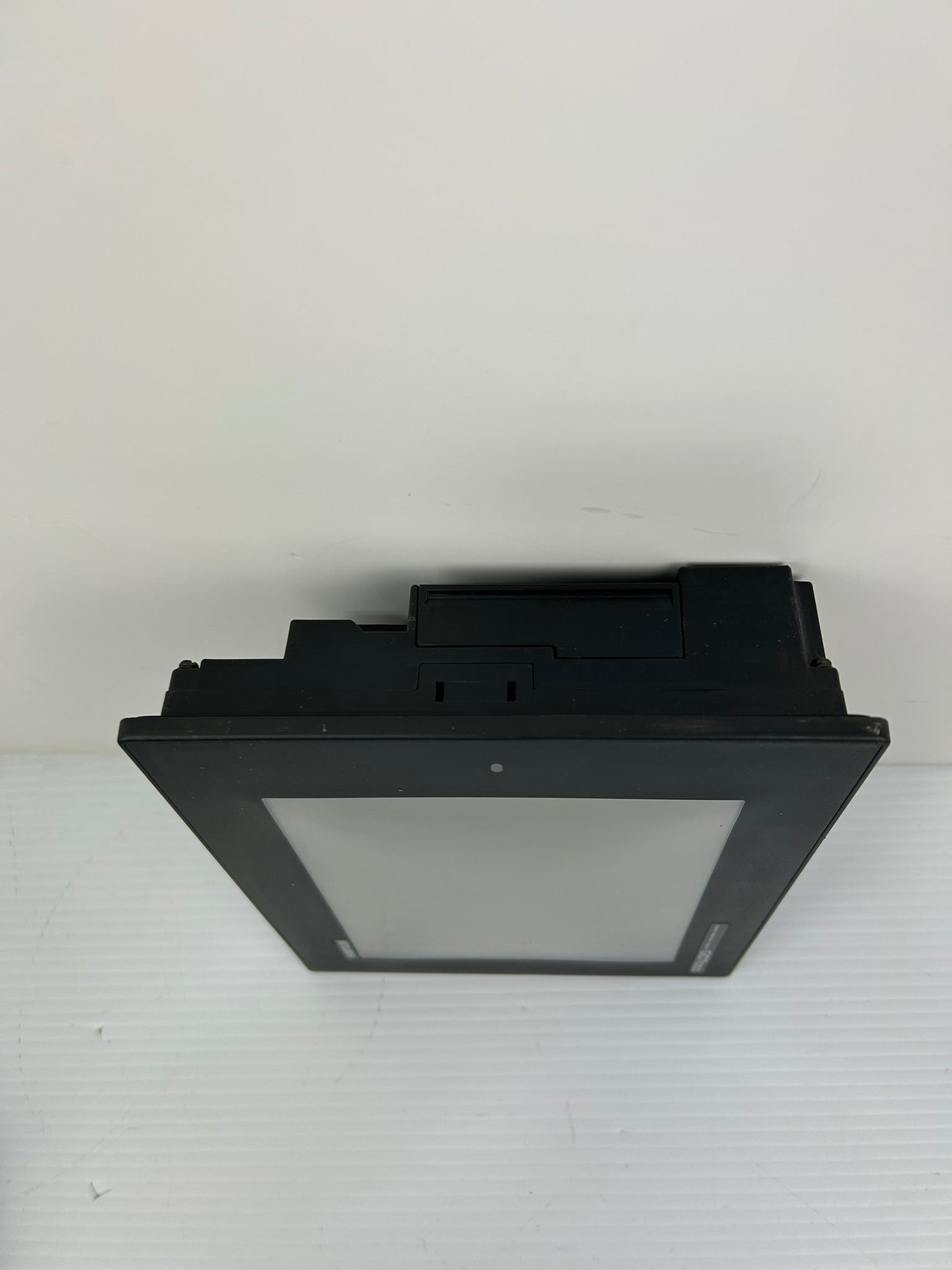 Mitsubishi GT1265-VNBA Graphic Operation Terminal GOT1000 100-240VAC 50/60Hz