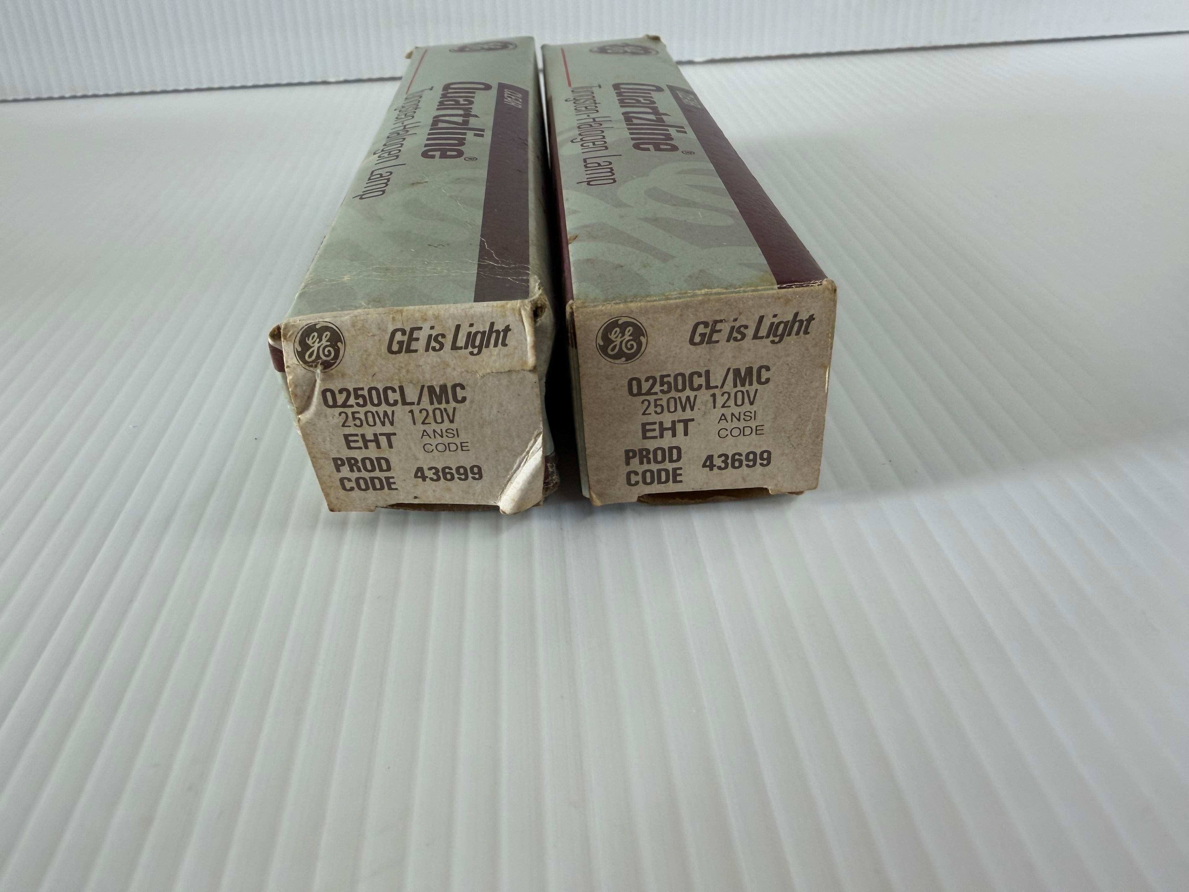 Lot of 2 GE Tungsten Halogen Lamps Q250CL/MC 250 W 120 V