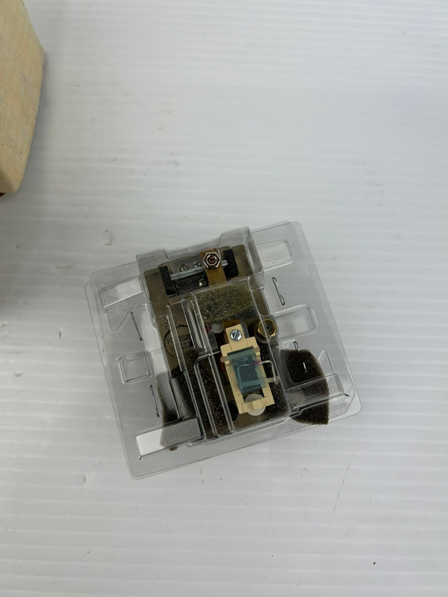 Johnson Controls H-5100-201 Humidity Transmitter 30-80% Relative H-5100-6201