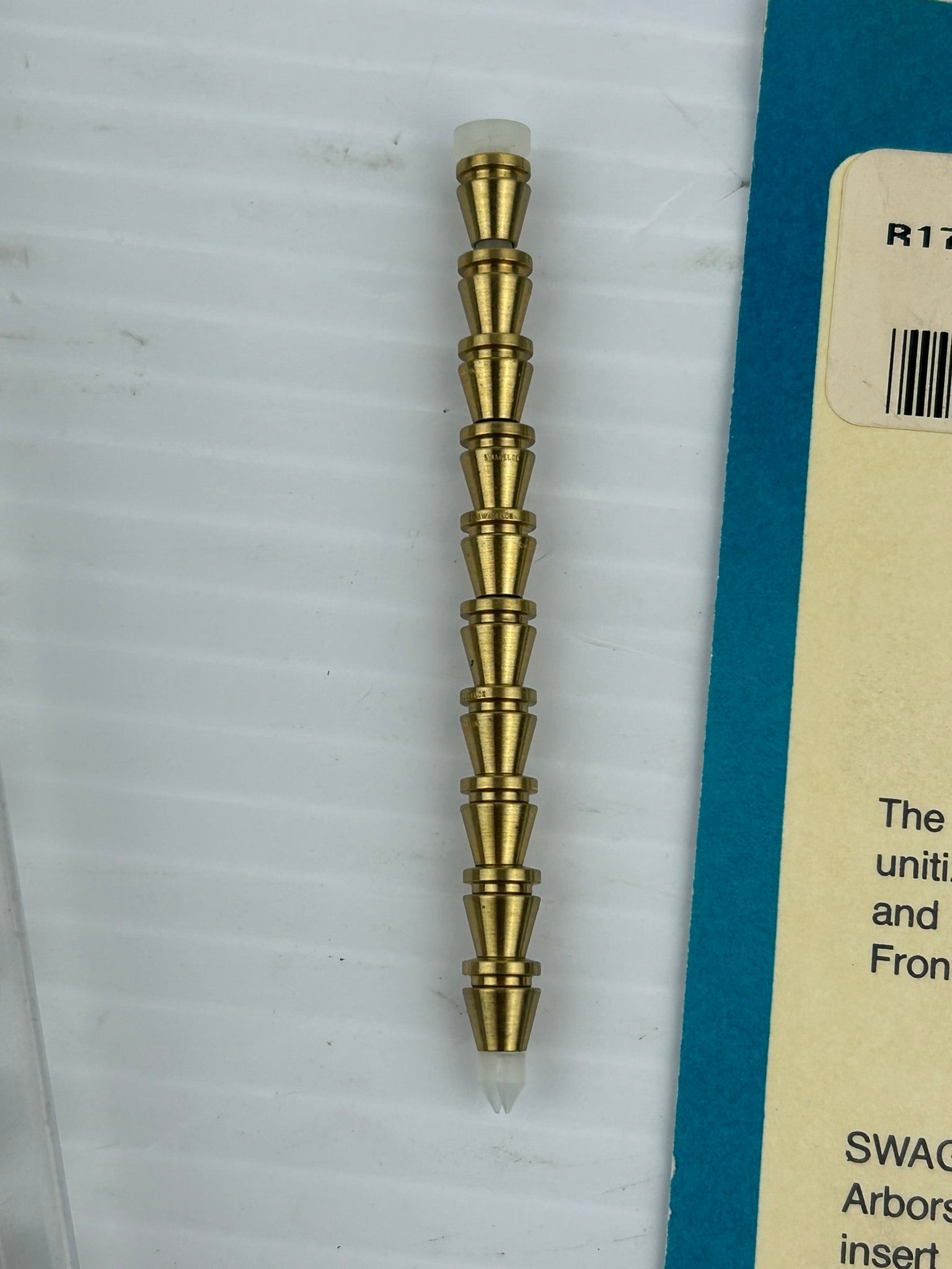 Swagelok B-200-SET Brass 1/8 Tube Ferrule Set 200 Series - Lot of 98