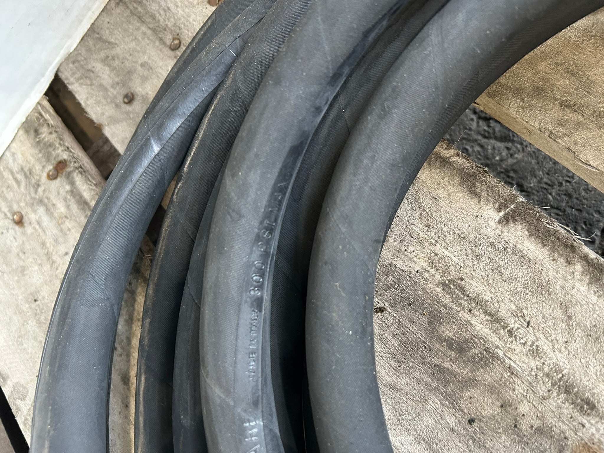 Strahman Valves Inc 4Q/18 ARE Hose 300 PSI Max ~40 Feet Long