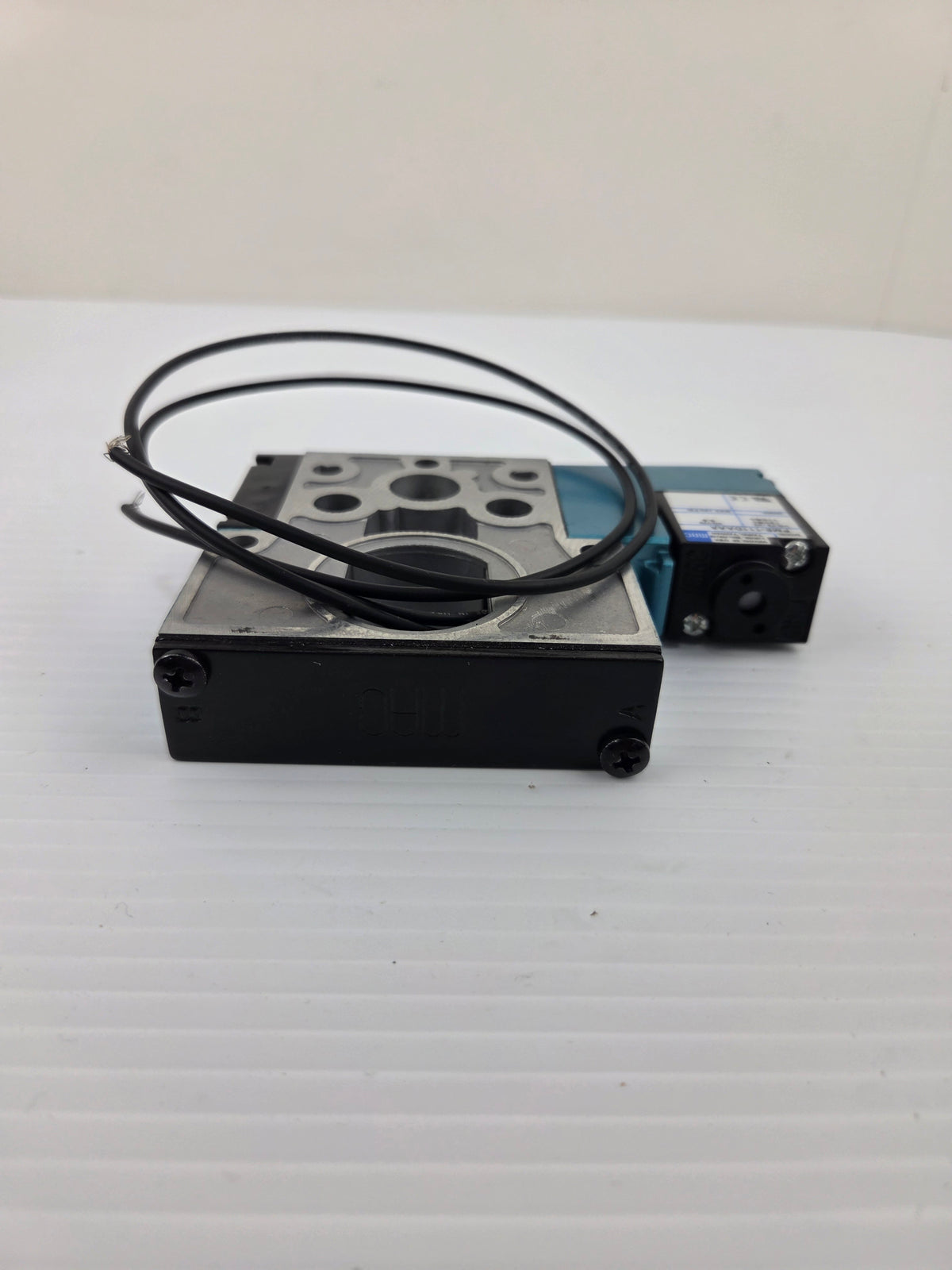 MAC Valves 811C-PM-111DA-142 Solenoid Valve 20-150 PSI 6.8W PME-111DAAA
