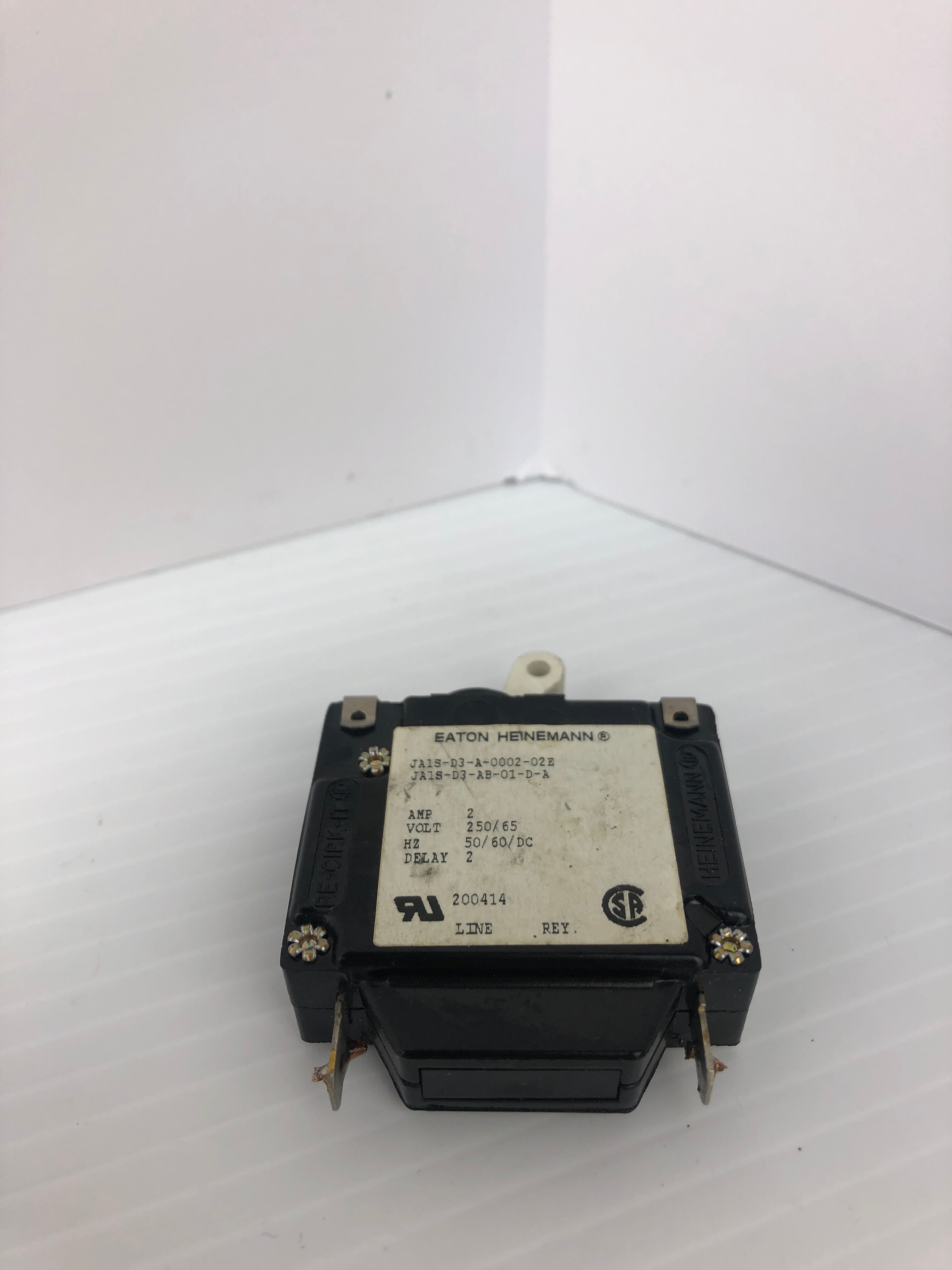 Eaton Heinemann JA1S-D3-A-0002-02E Circuit Breaker JA1S-D3-AB-01-D-A 250/65V 2A