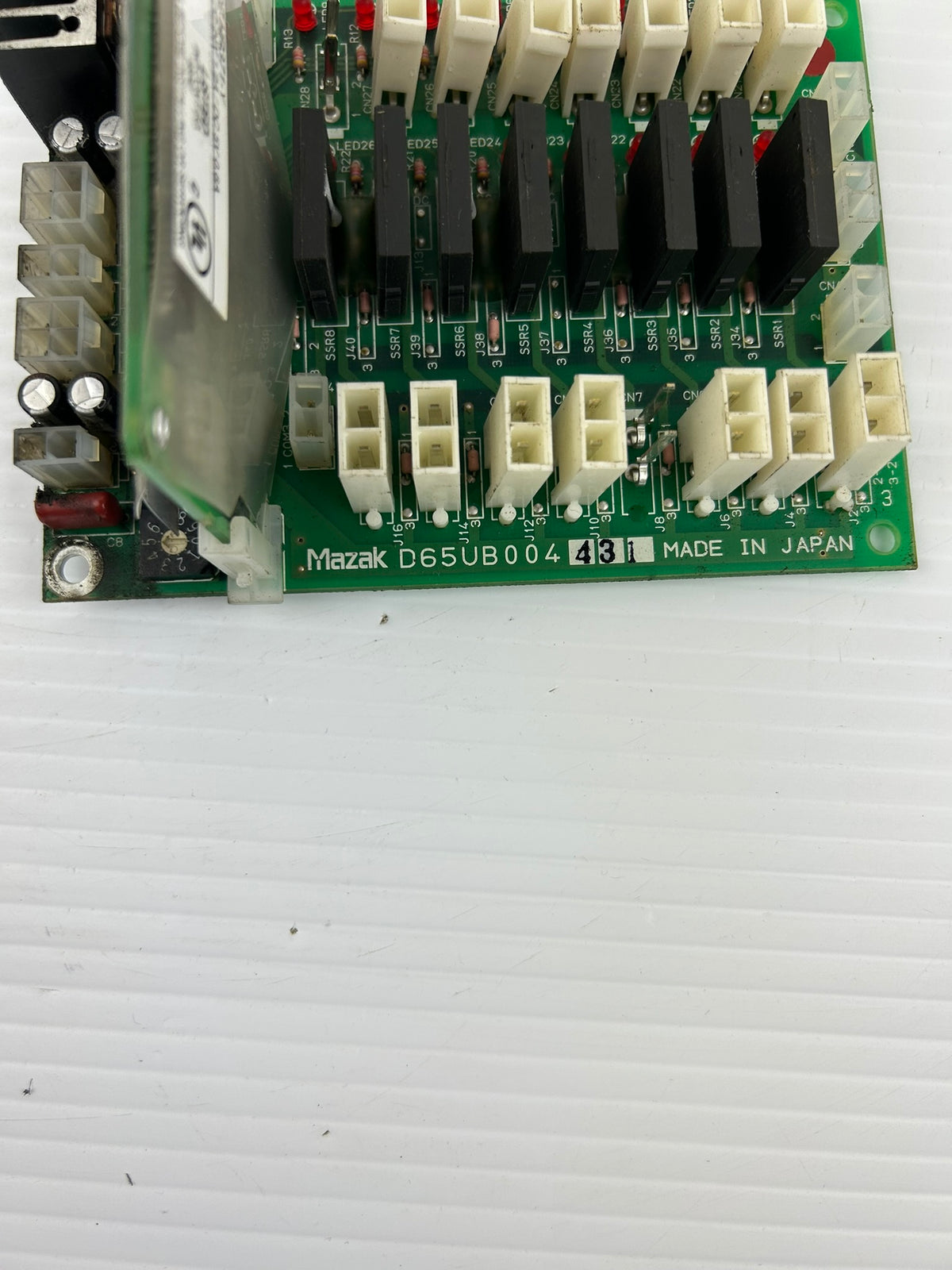 Mazak HR371-Y CNC Relay Output Board D65UB004 431 24V 1.2A 5VDC 0.6A PCB