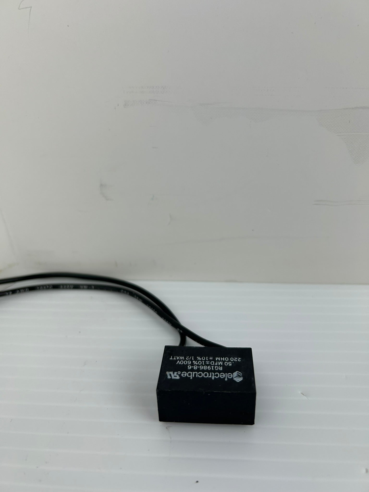 Electrocube RG1986-8-6 Capacitor .50MFD +/-10% 600V 220Ω 1/2W - Lot of 5