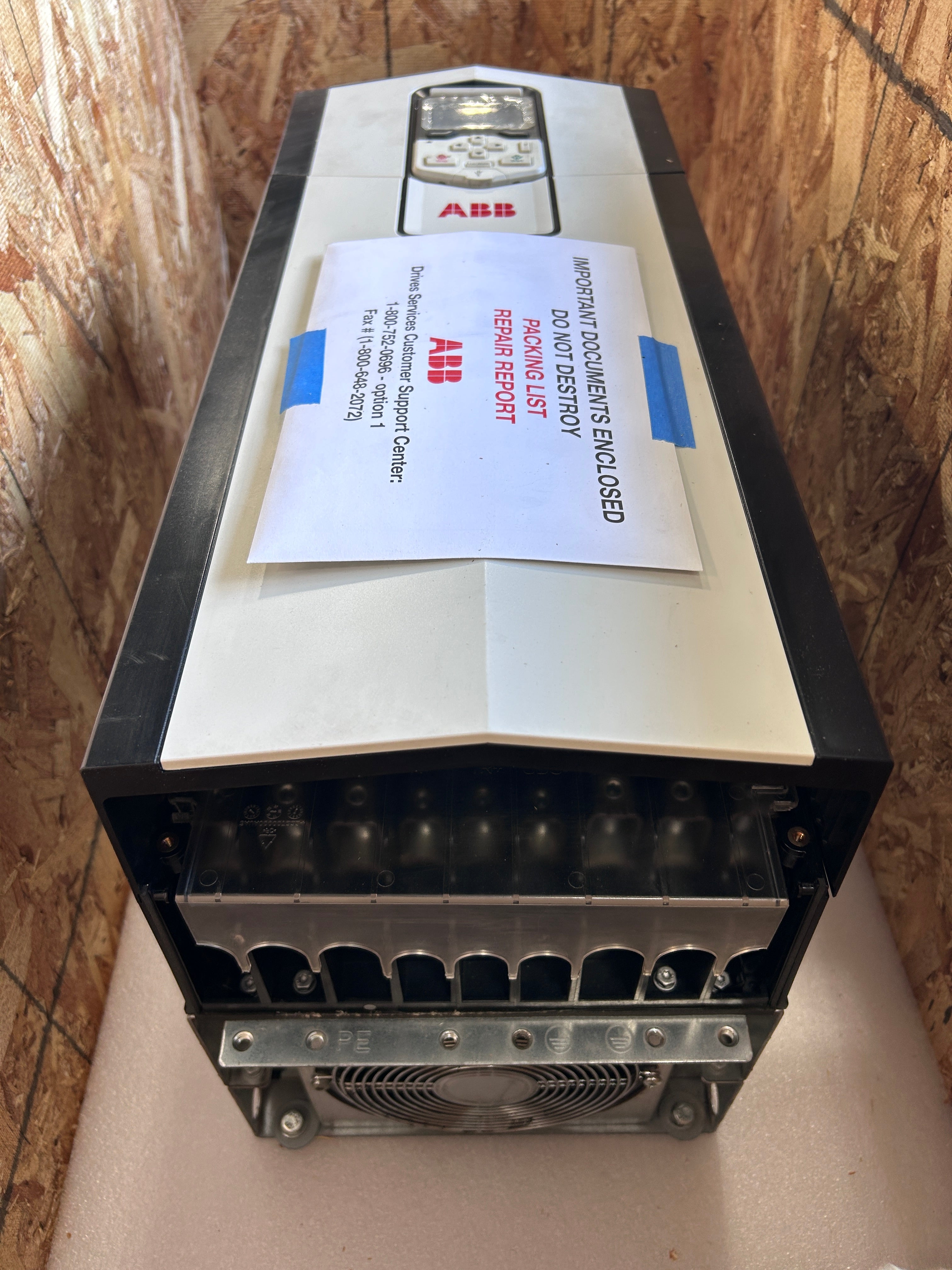 ABB ACS880-01-096A-5+D150 AC Drive VFD 75HP 480V 96A 3PH - Manufacturer Repaired
