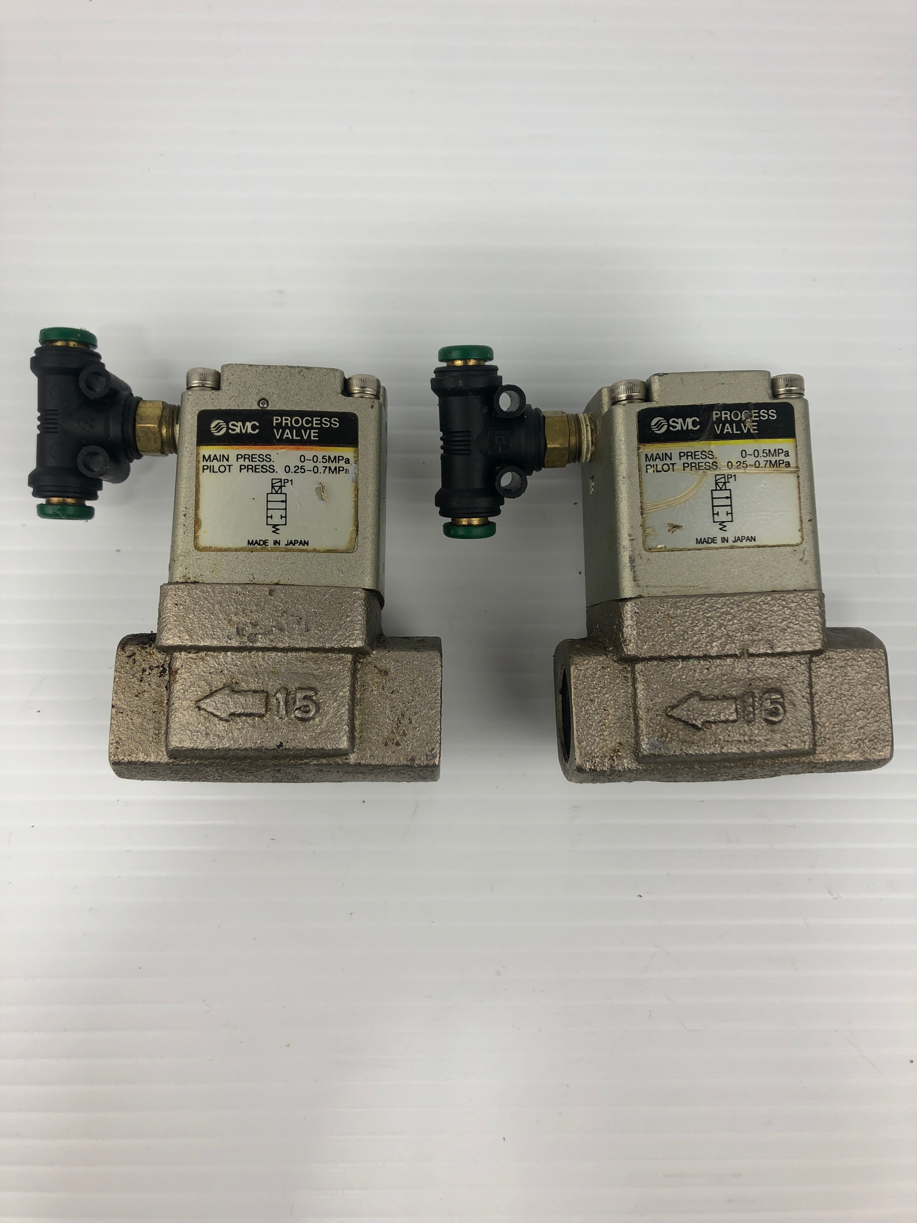 SMC VNC211A Process Valve with 15 mm Port and Tee Fitting