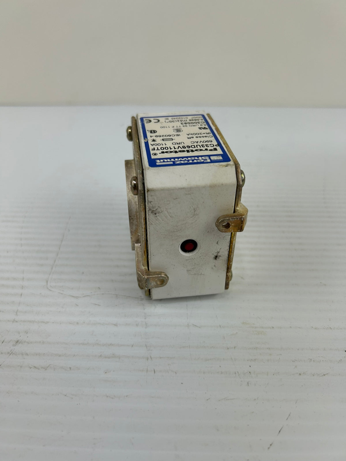 Ferraz Shawmut PC33UD69V1100TF Fuse Protistor 690VAC URD 1100A