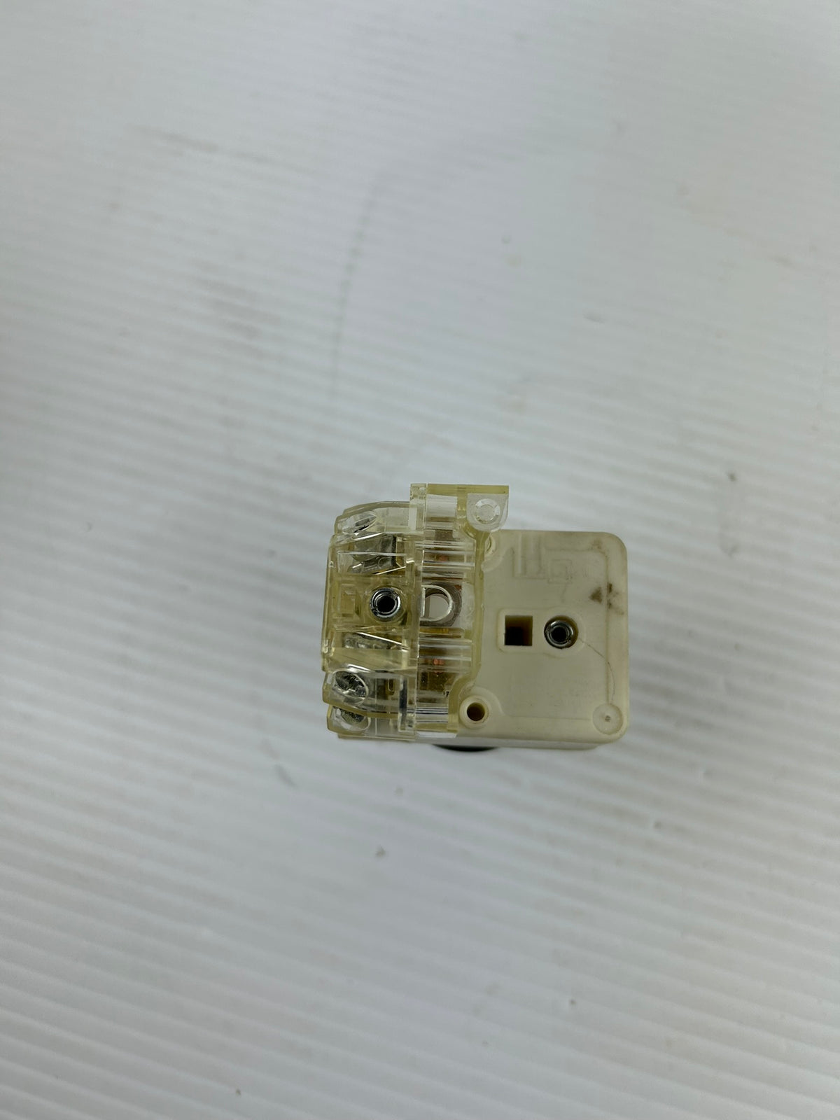 Schneider Electric 9001K3L38LYAH13 Illuminated Momentary Push Button Amber