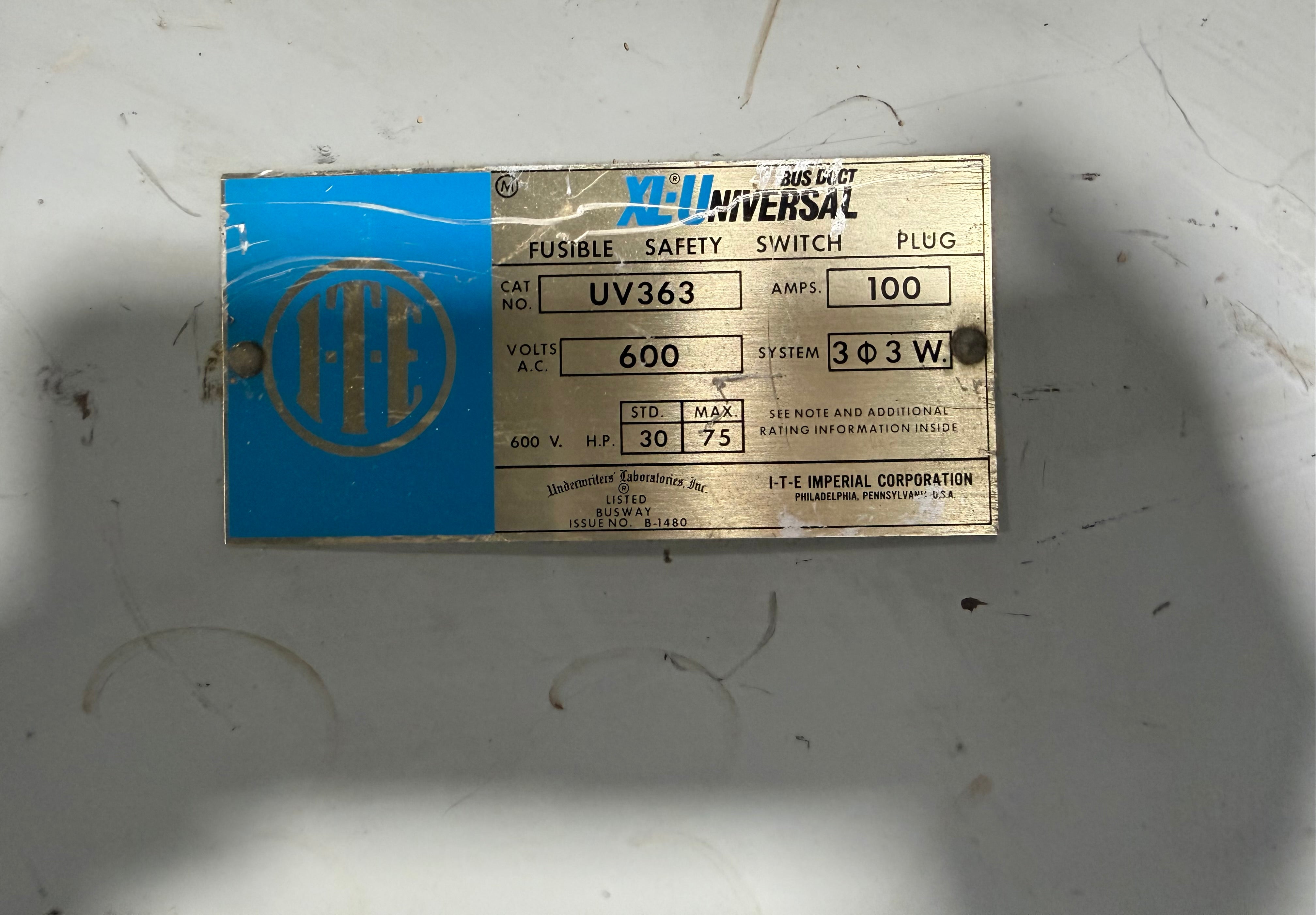 ITE Gould UV363 XL-U Fusible Bus Plug 100A 600V 3PH 3W Used