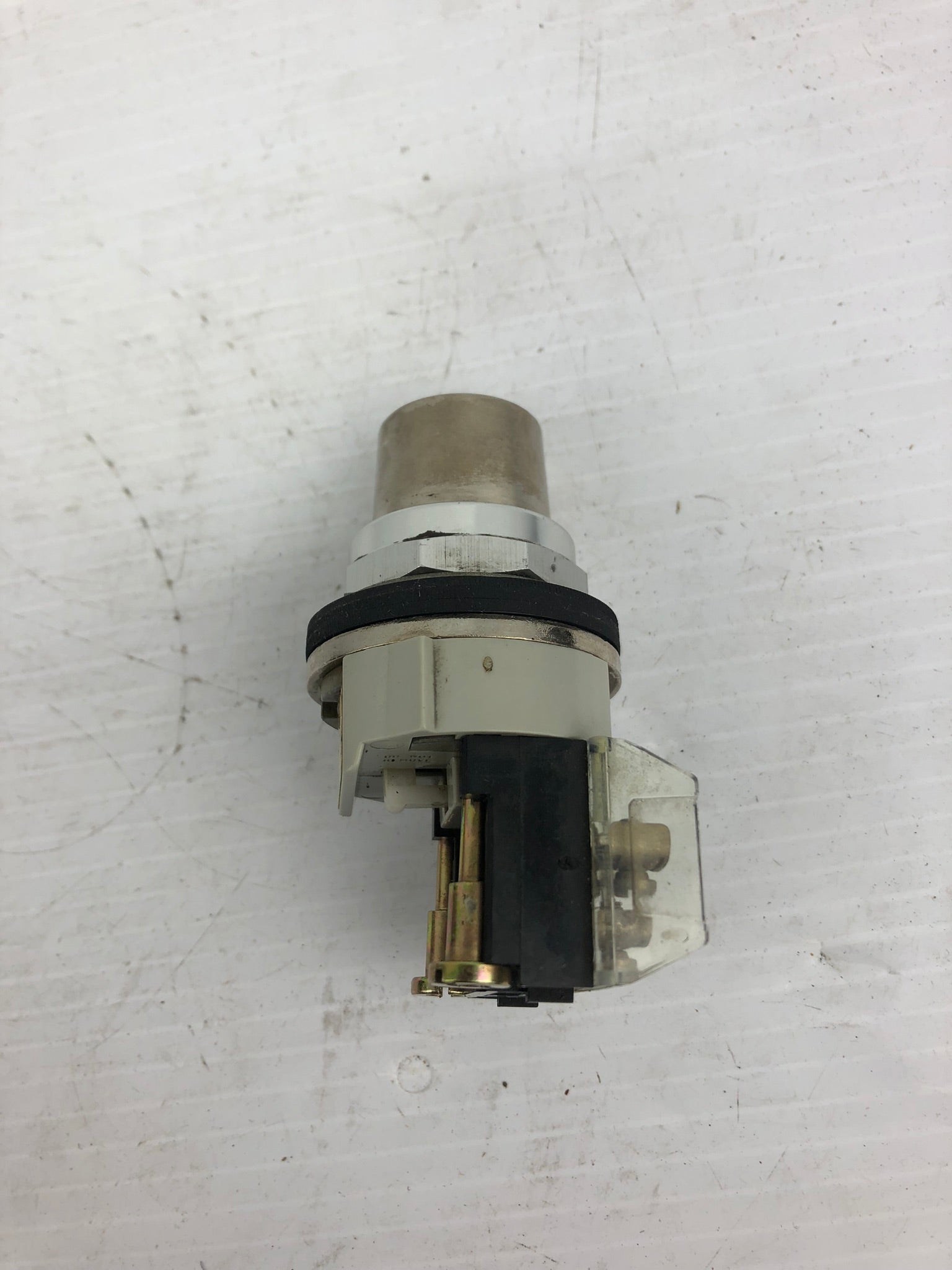 Allen-Bradley 800T-J4403KC1 Selector Switch Series T - No Key