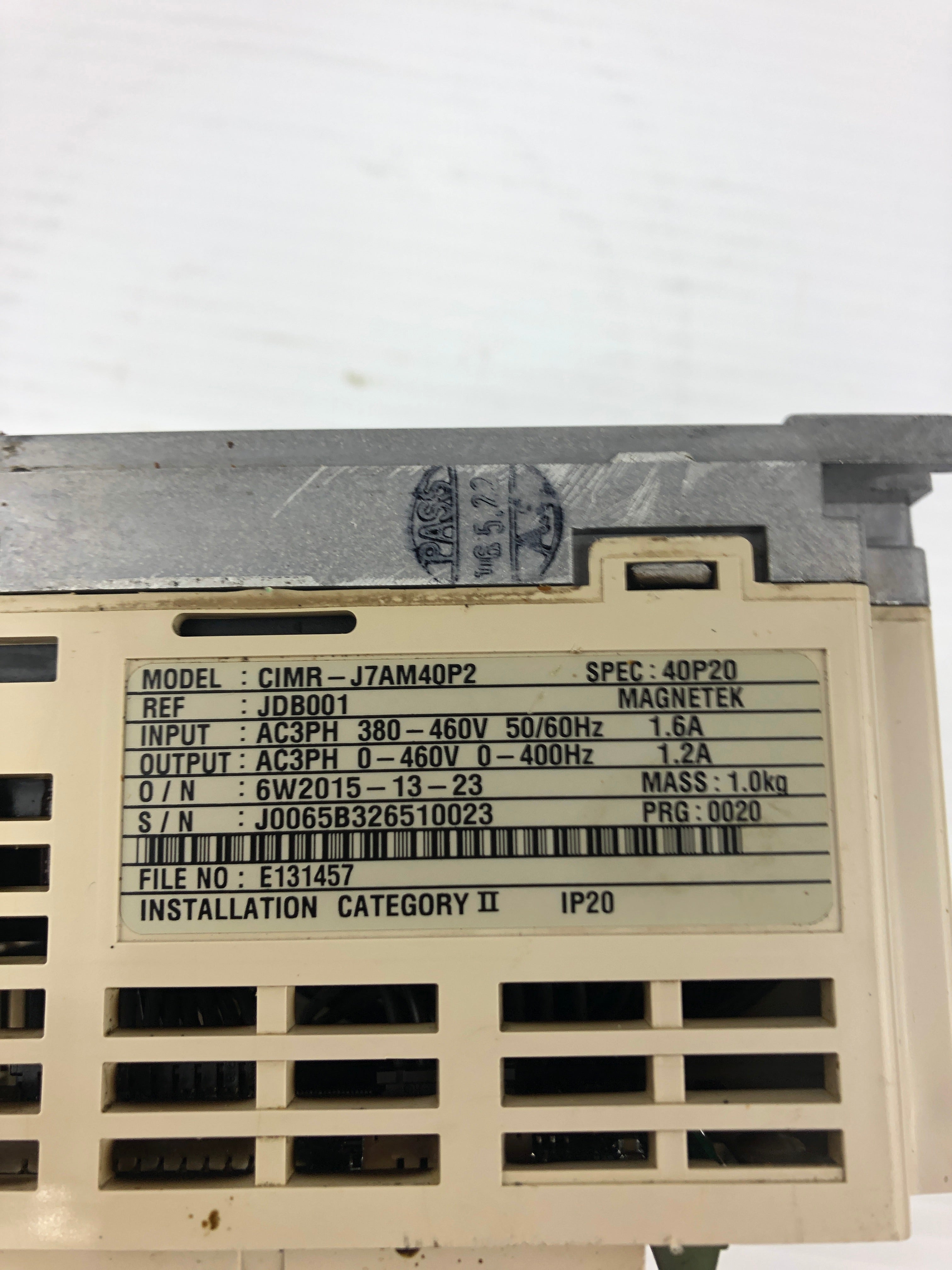 Yaskawa CIMR-J7AM40P2 Servo Drive GPD 305/J7 400V 1.2-1.6A 3PH 0.2kW 0-400Hz