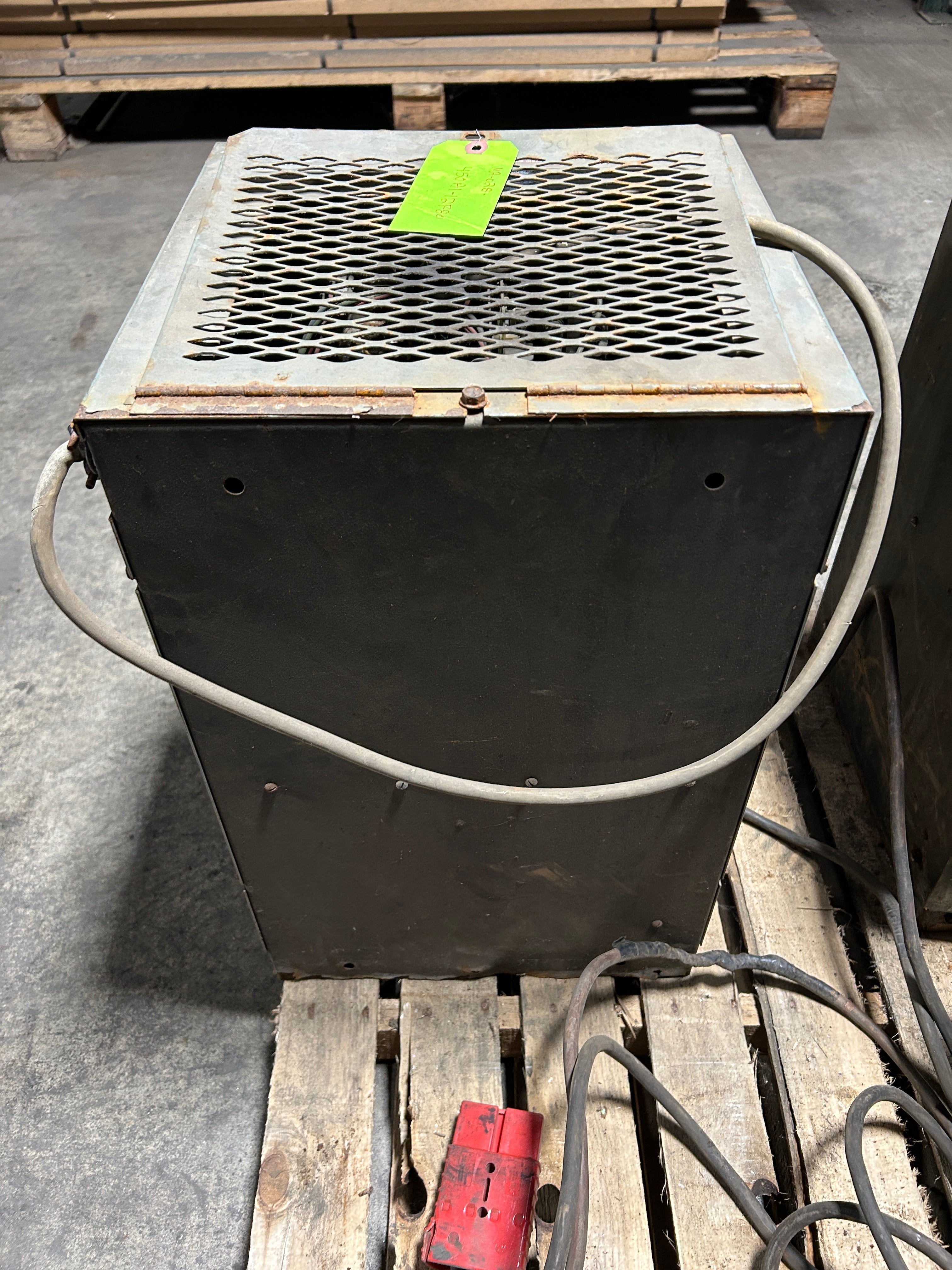 Hobart 450A1-12R80 Forklift Battery Charger 12 Cell 1PH 60Hz 6345-6 LA 226-450AH