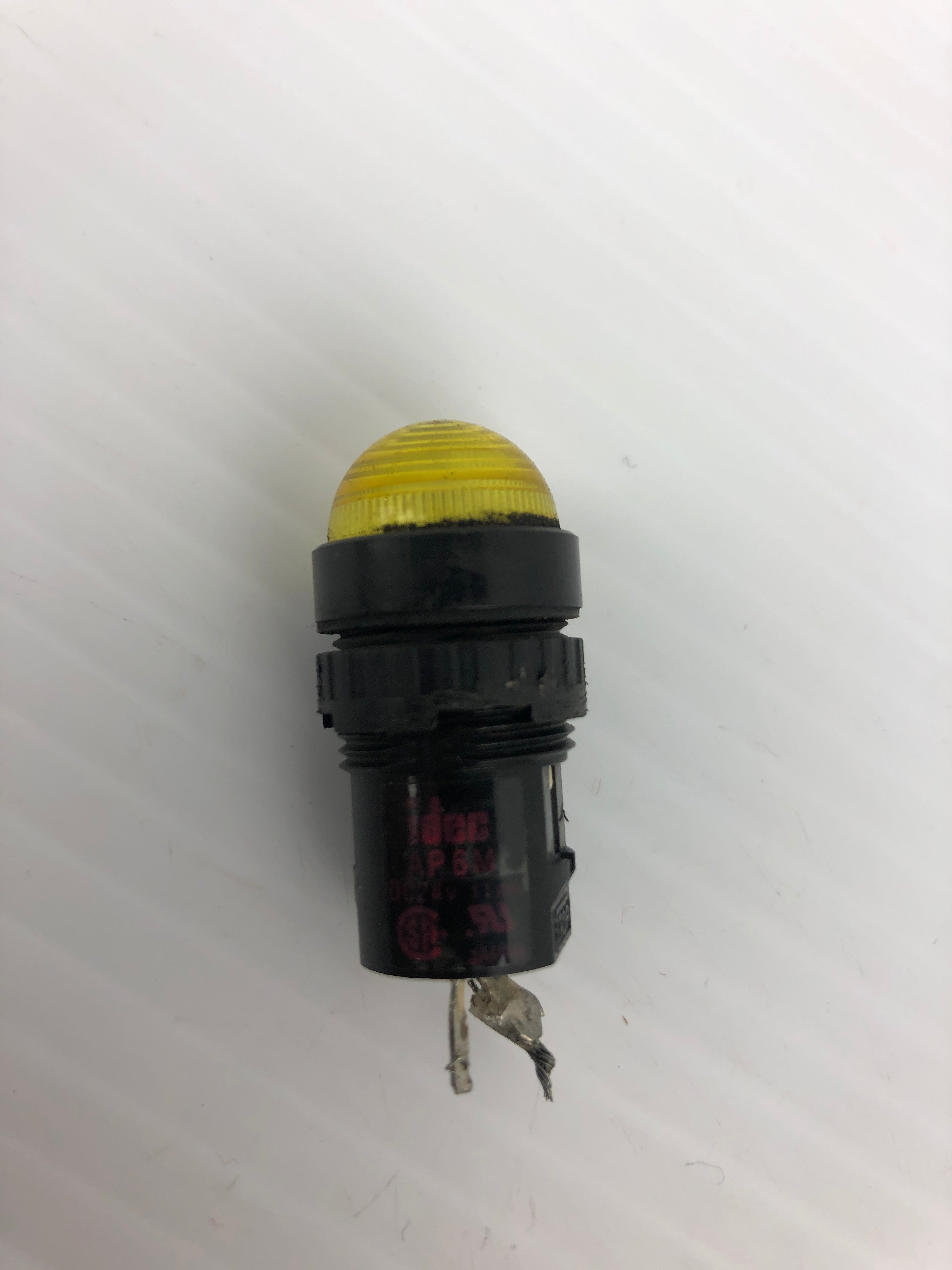 Idec AP6M Yellow Pilot Light DC24V 11mA