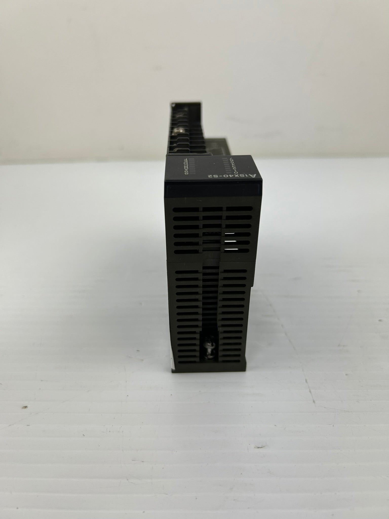 Mitsubishi A1SX40-S2 Input Unit PLC Module 24VDC 7mA - Missing Cover