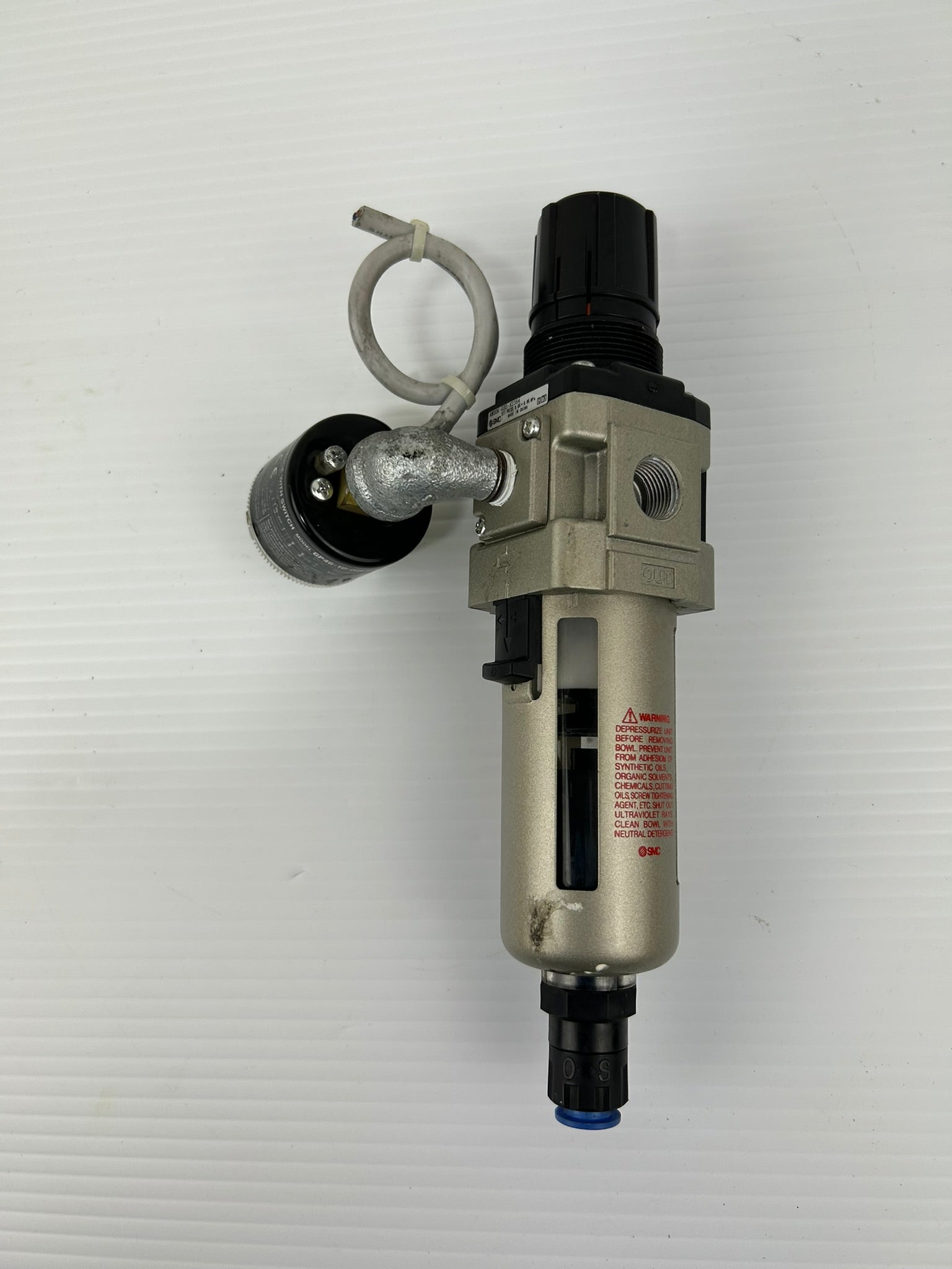 SMC AW30K-03D-X2384 Filter Regulator with SMC GP46-10-02L5-SC-2-Q Gauge