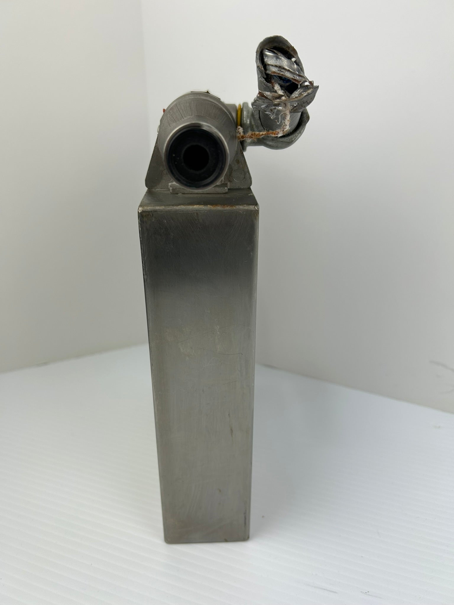 Micro Motion D40S-SS-CLAMP FTG Mass Flow Sensor 1250PSIG 15V 500mA